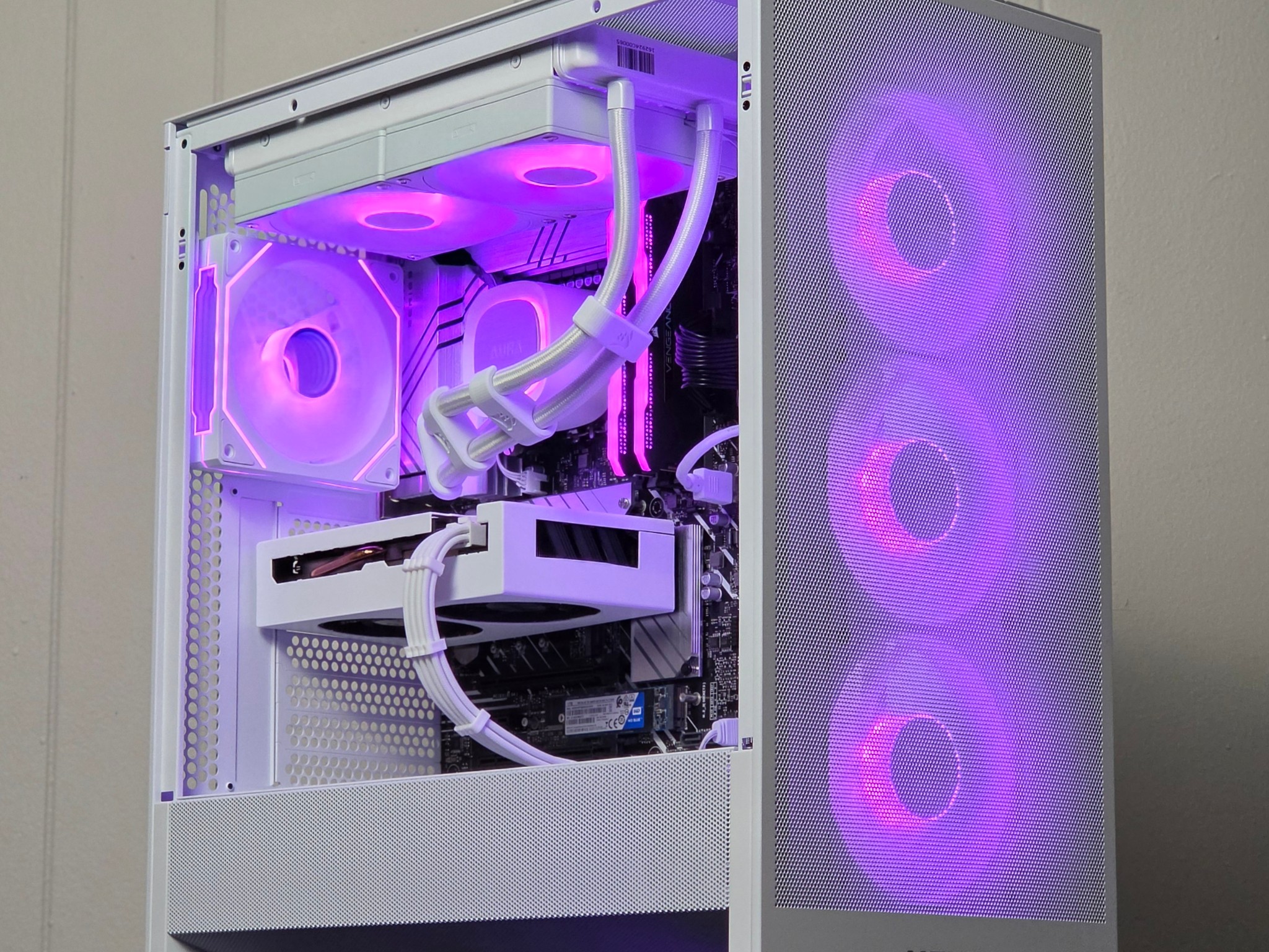 🌊 Plug n' Play Ready Gaming PC • Nvidia 4060, Intel 13600KF, 32GB RAM, 1TB SSD