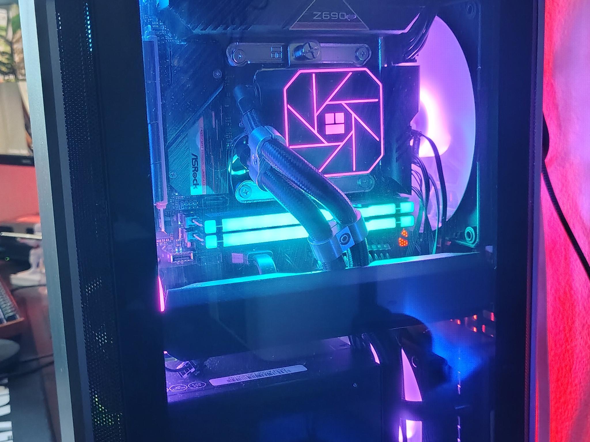 SFF Custom Gaming Tower PC AIO i7-14700F 32GB DDR5 RTX 4060 Ti RGB