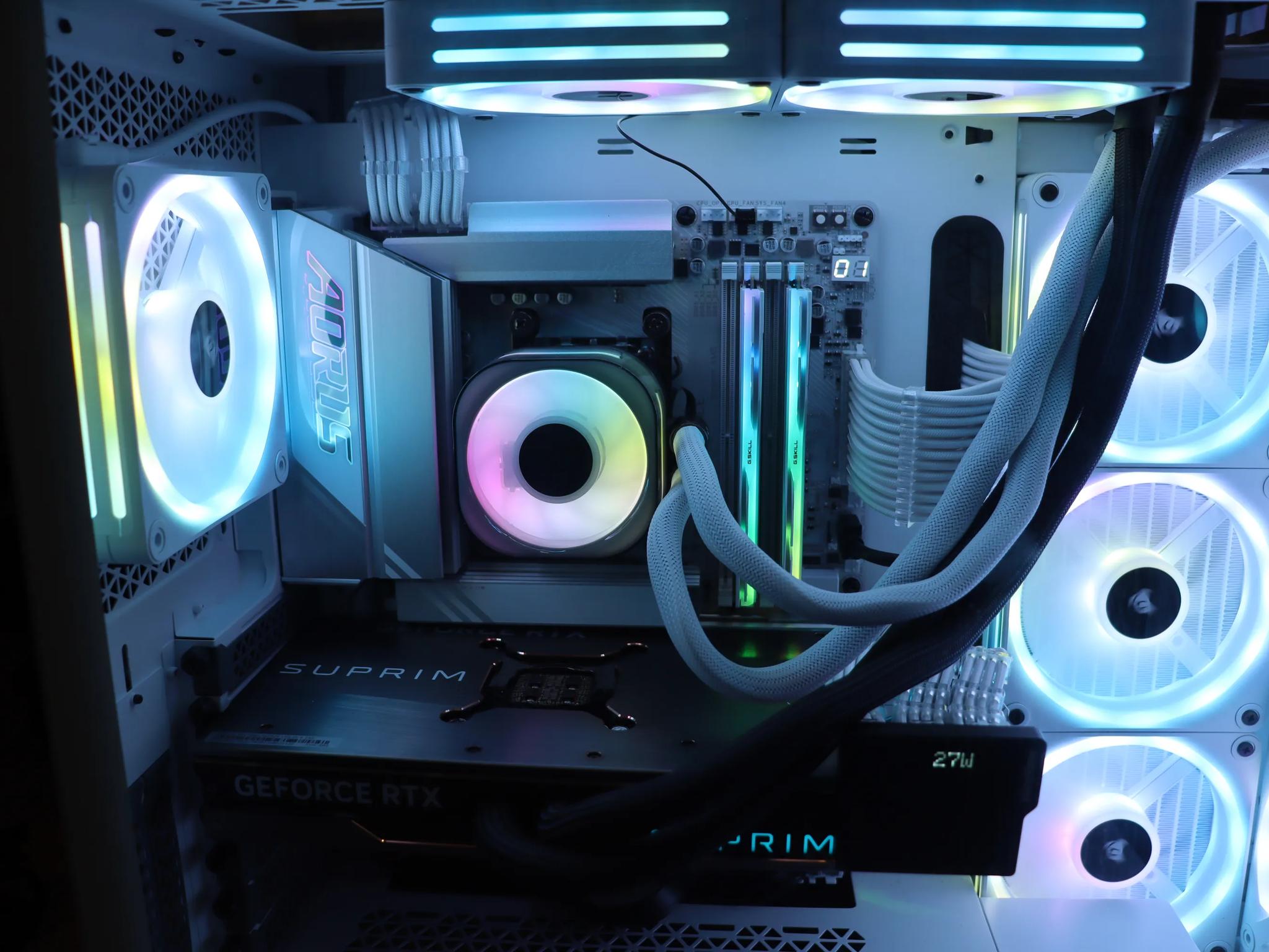 AMD 9800X3D + RTX 4090 Liquid Suprim X Gaming PC