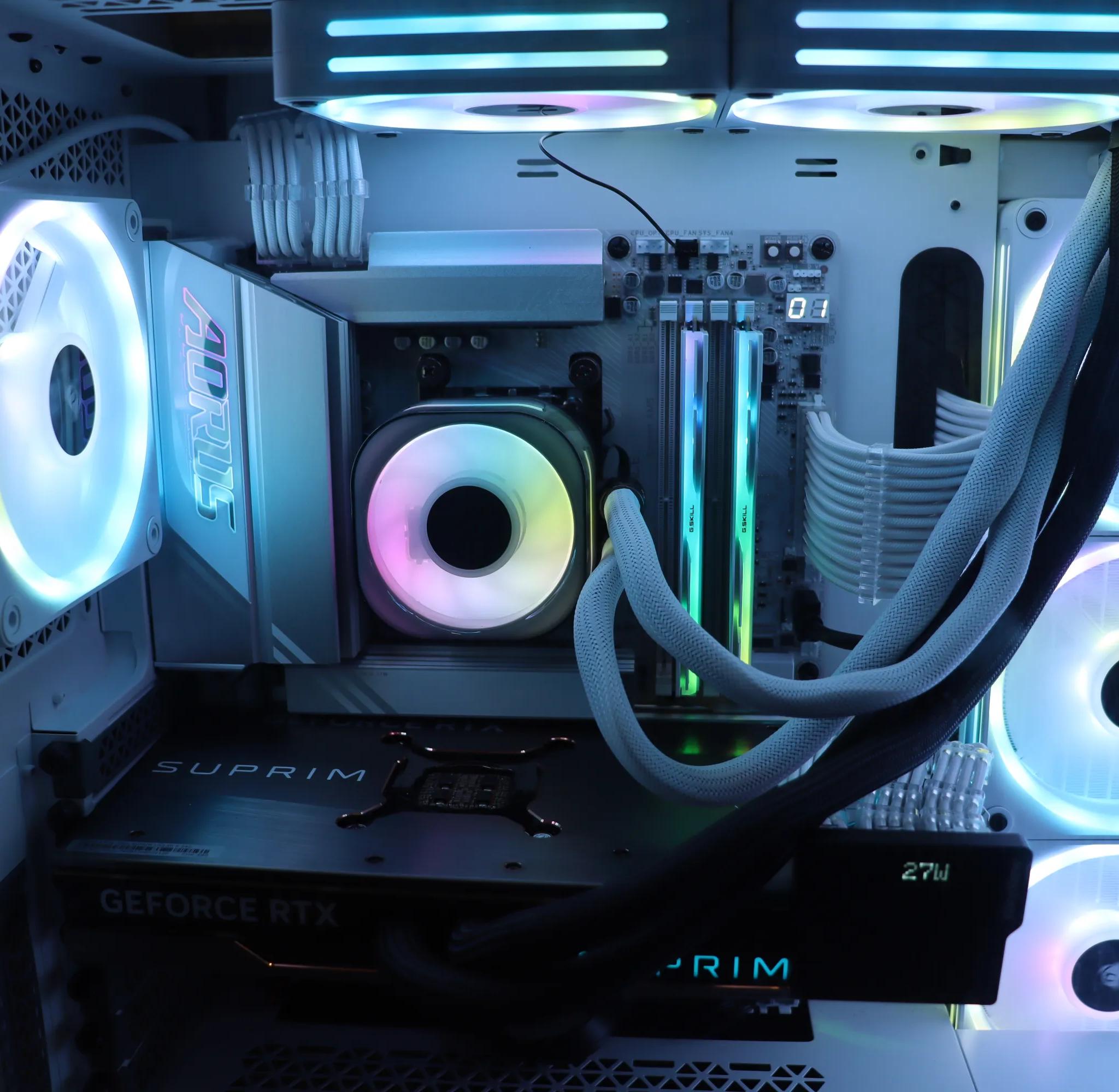 AMD 9800X3D + RTX 4090 Liquid Suprim X Gaming PC