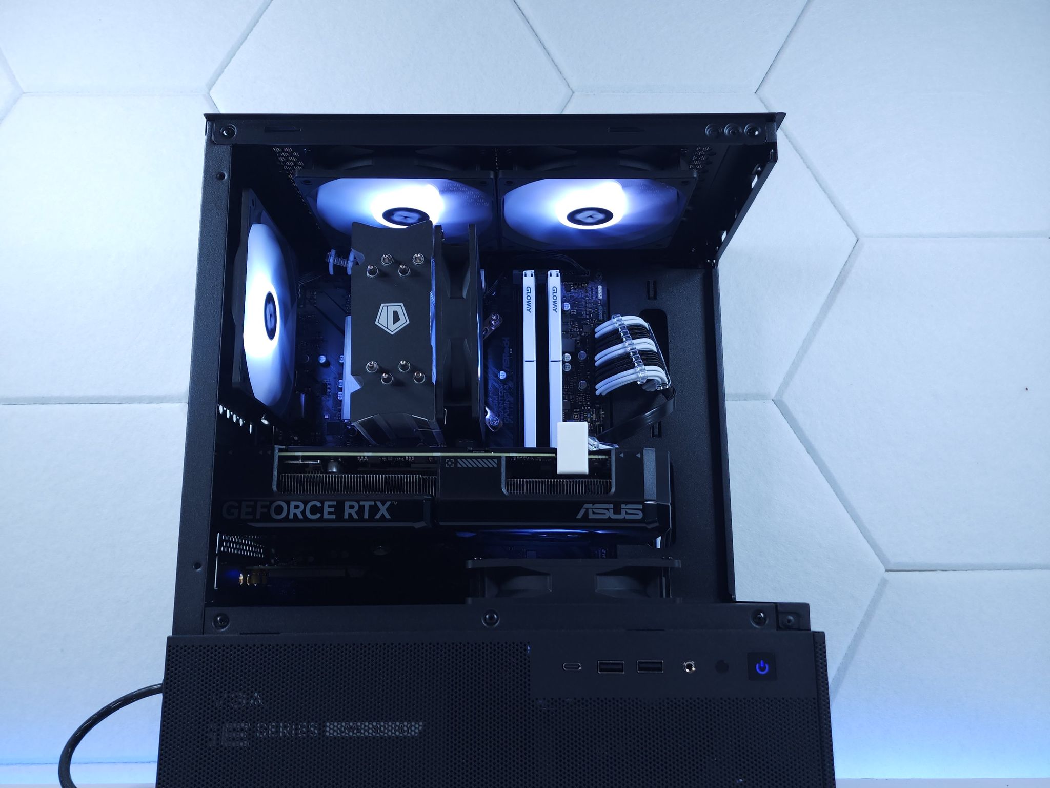 🤍🖤1440p Gaming | Core i5 12600KF | 32GB 3200MHz | 1TB NVMe SSD