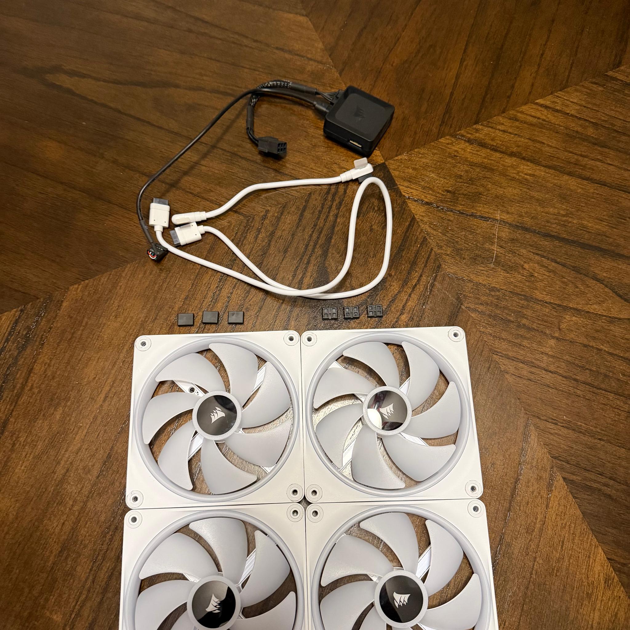 4x Corsair QX140 140mm ICUE fans w/ ICUE Link Hub