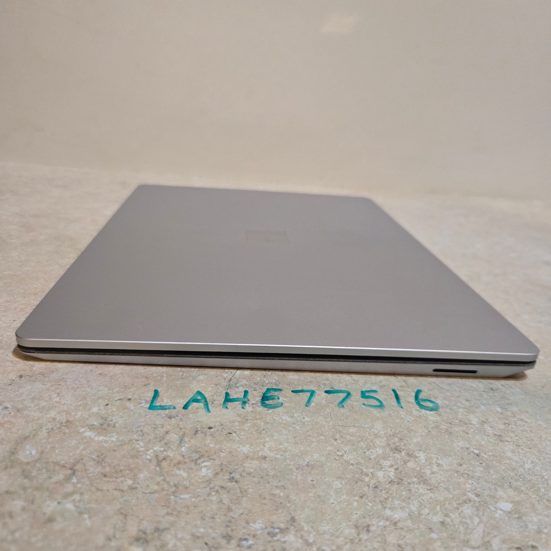 Microsoft Surface Laptop 4 - 256Gb SSD - Ryzen 5 - 13.5