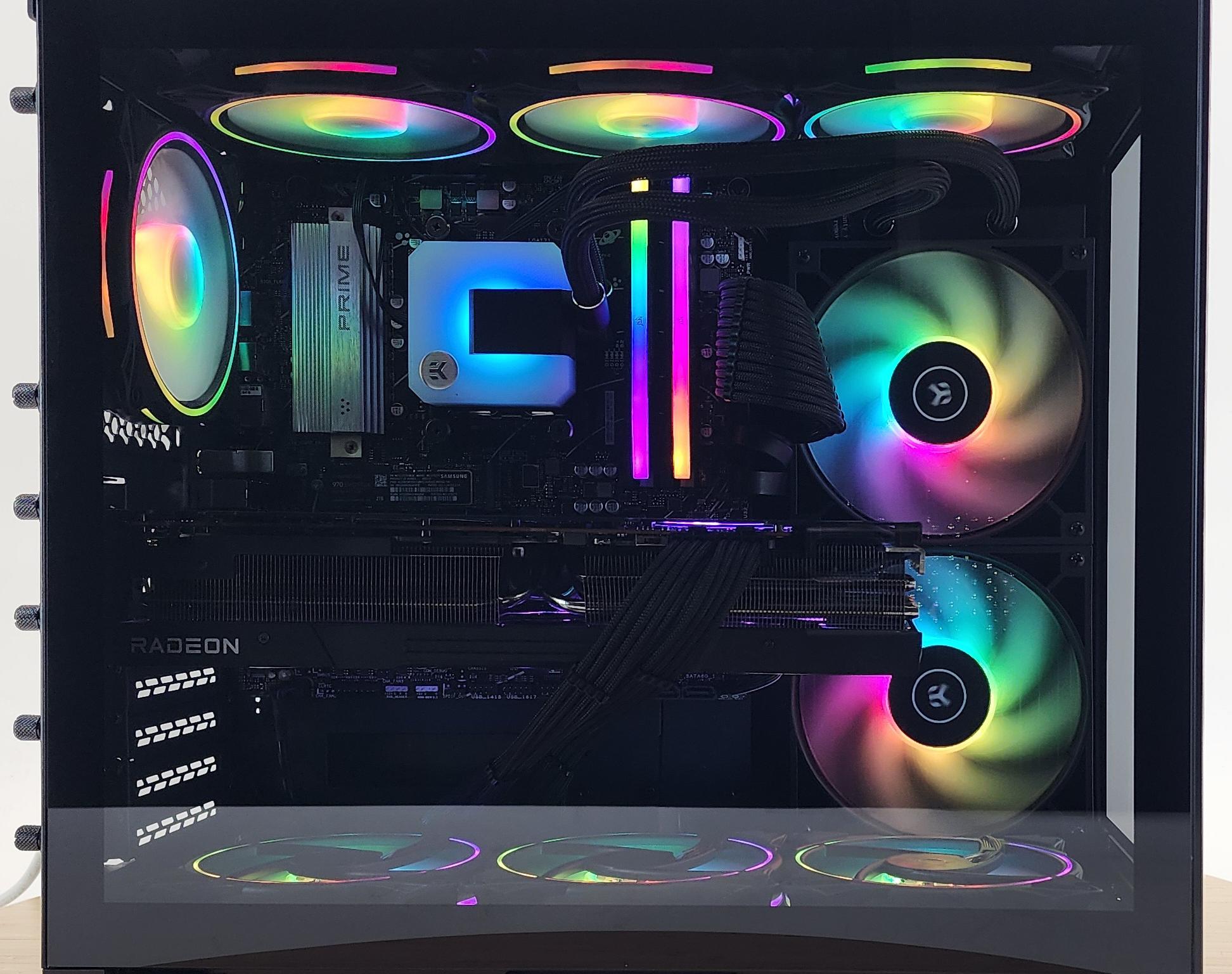 Gaming PC Ryzen 7 7800X3D 32GB RAM 2TB SSD RX 7900 XT 20GB Windows 11 Computer