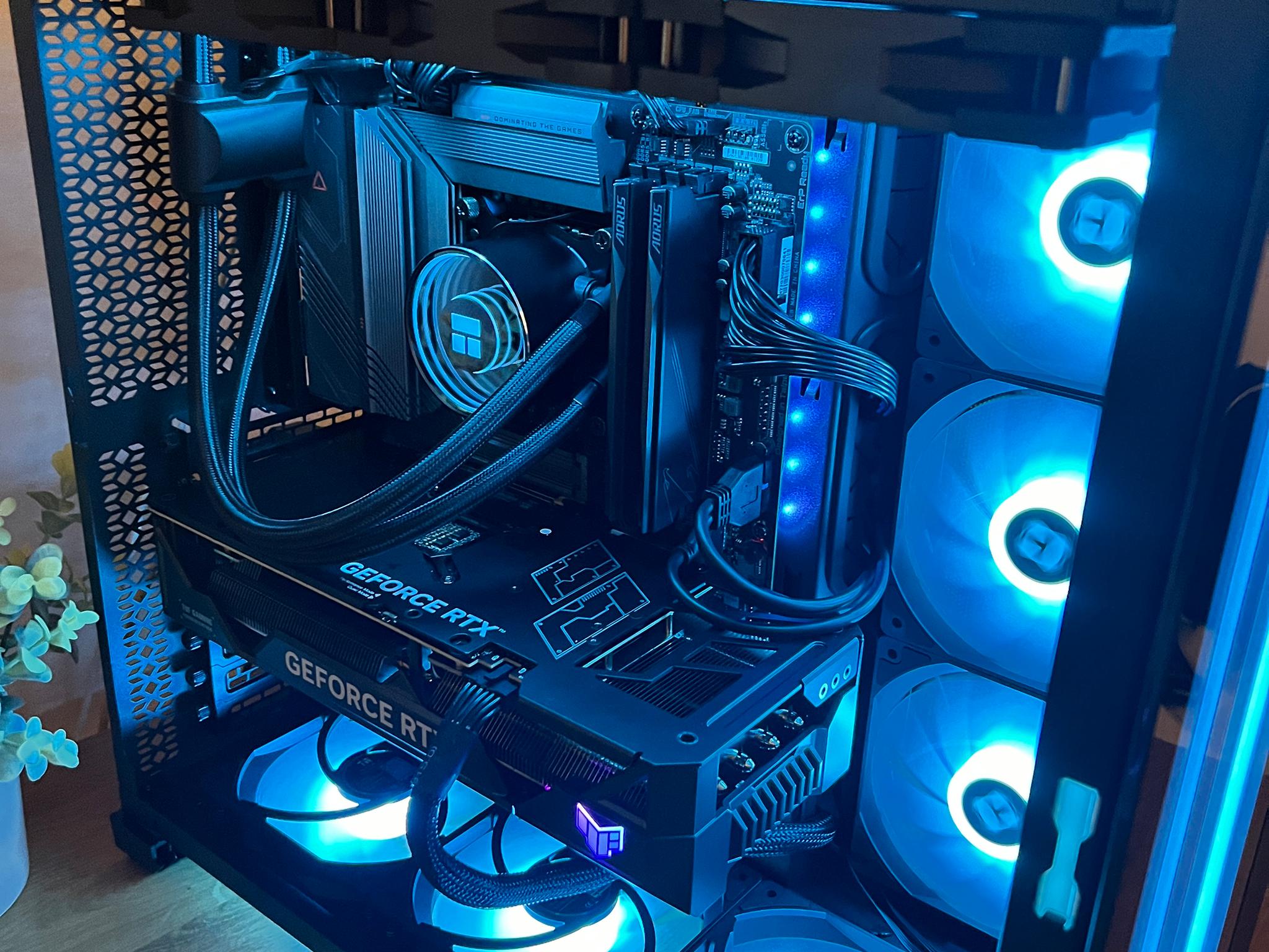 RTX 4070 ti | i7-12700k | 32gb ddr5 | 1tb gen4 m.2 | Gaming PC