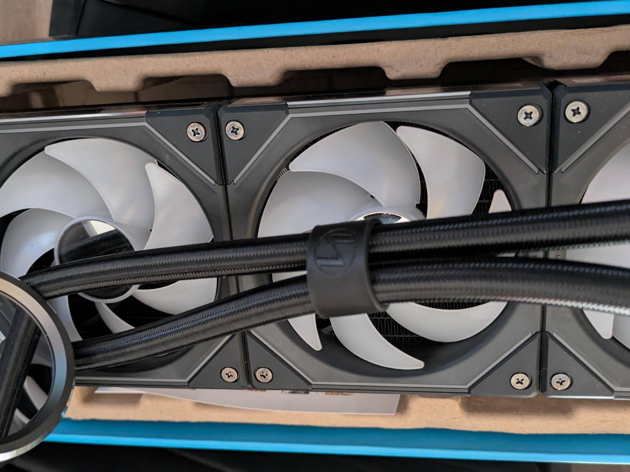 Lian Li GA II Trinity SL-INF AIO CPU Cooler