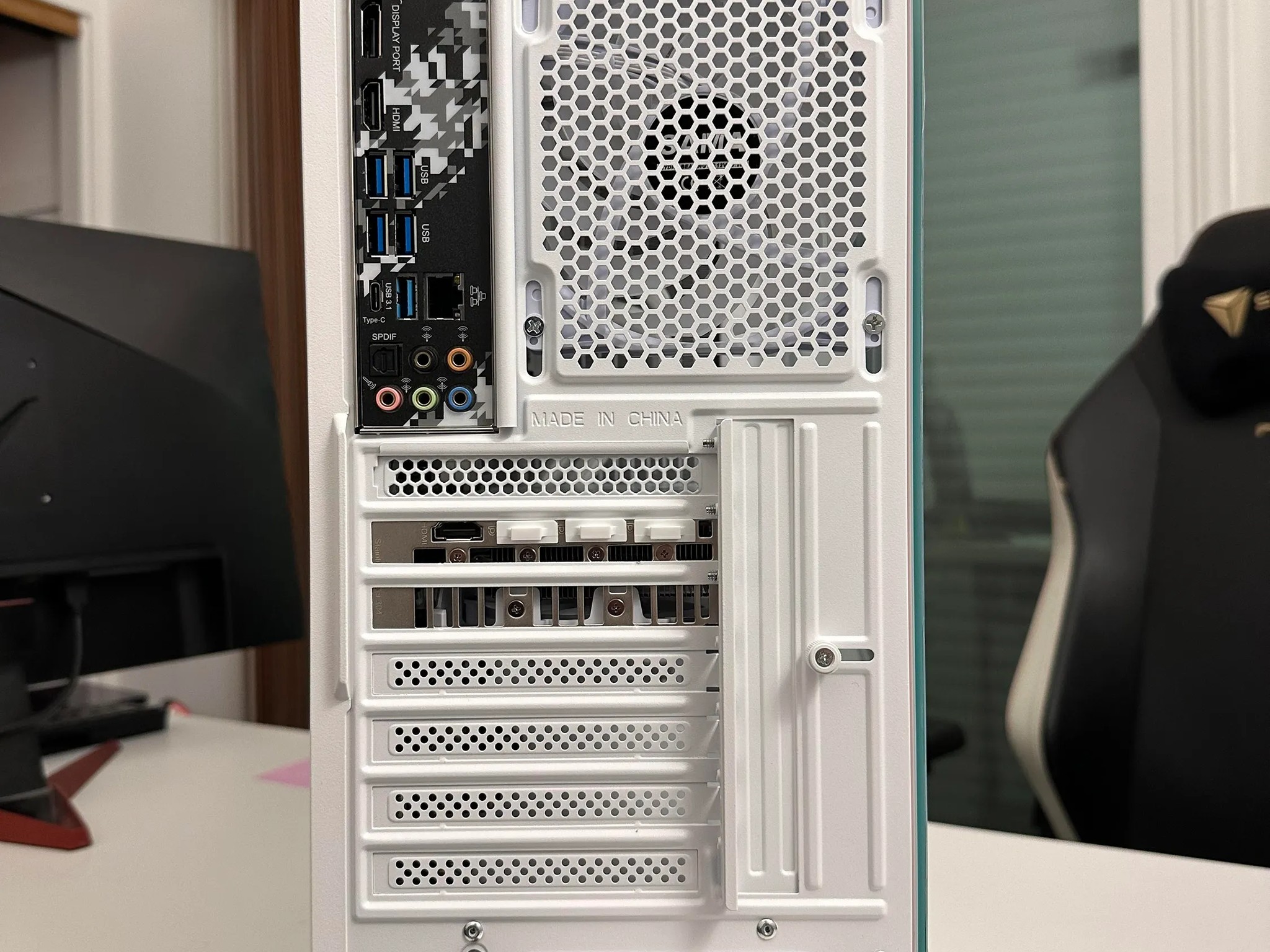 Frostbite ❄️ : Asus 4060 OC| AMD 5600| 1TB NVME| 3600mhz 16GB Ram| Liquid Cooled| Win 10