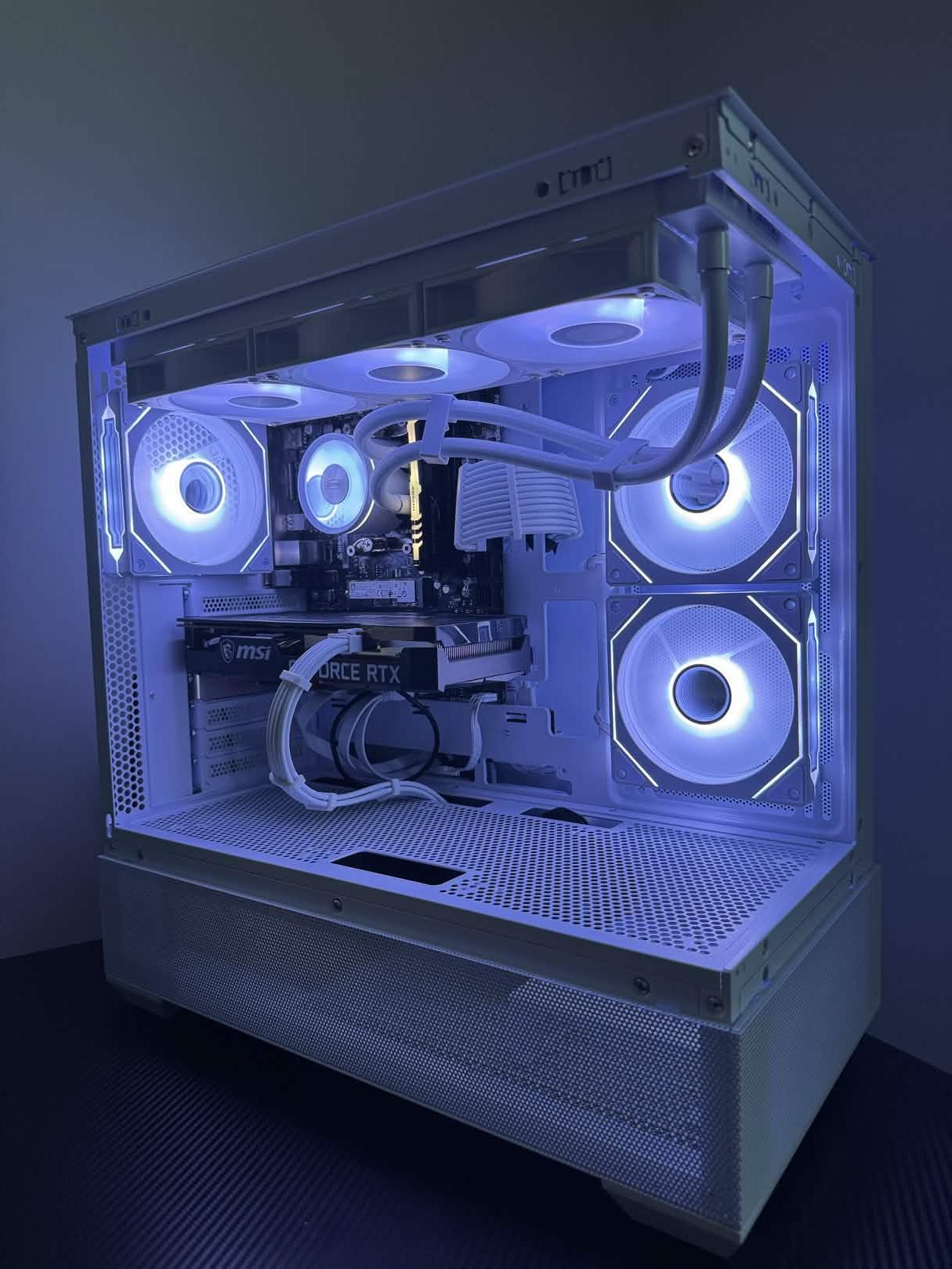 ❄️ White Aesthetic Gaming PC – RTX 3060 Ti | Ryzen 5 3600 | 16GB RAM | 1TB SSD