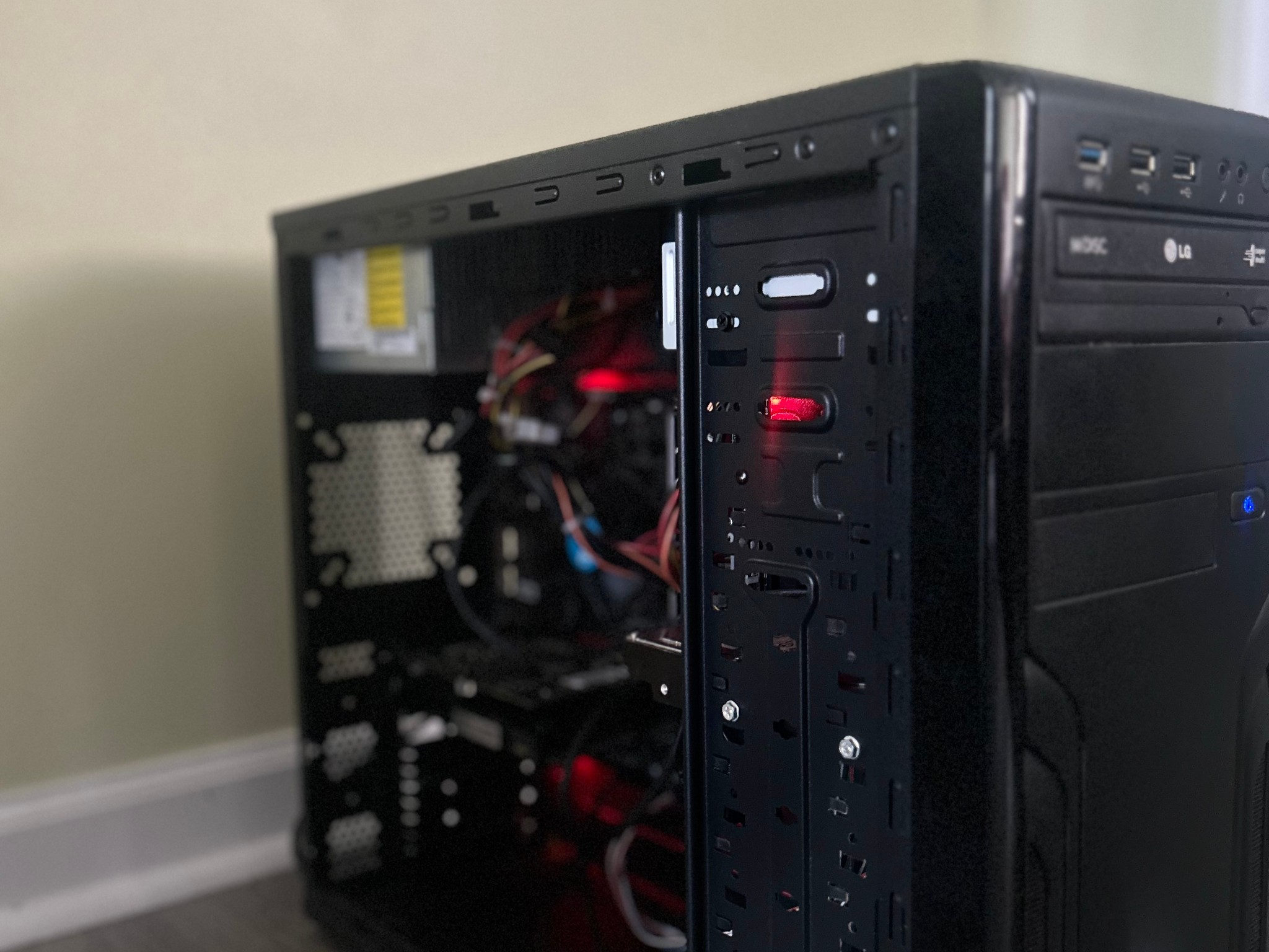 GeForce GTX 1050 Ti Custom Gaming PC - Core i5-7400T, 16GB RAM, 512GB SSD