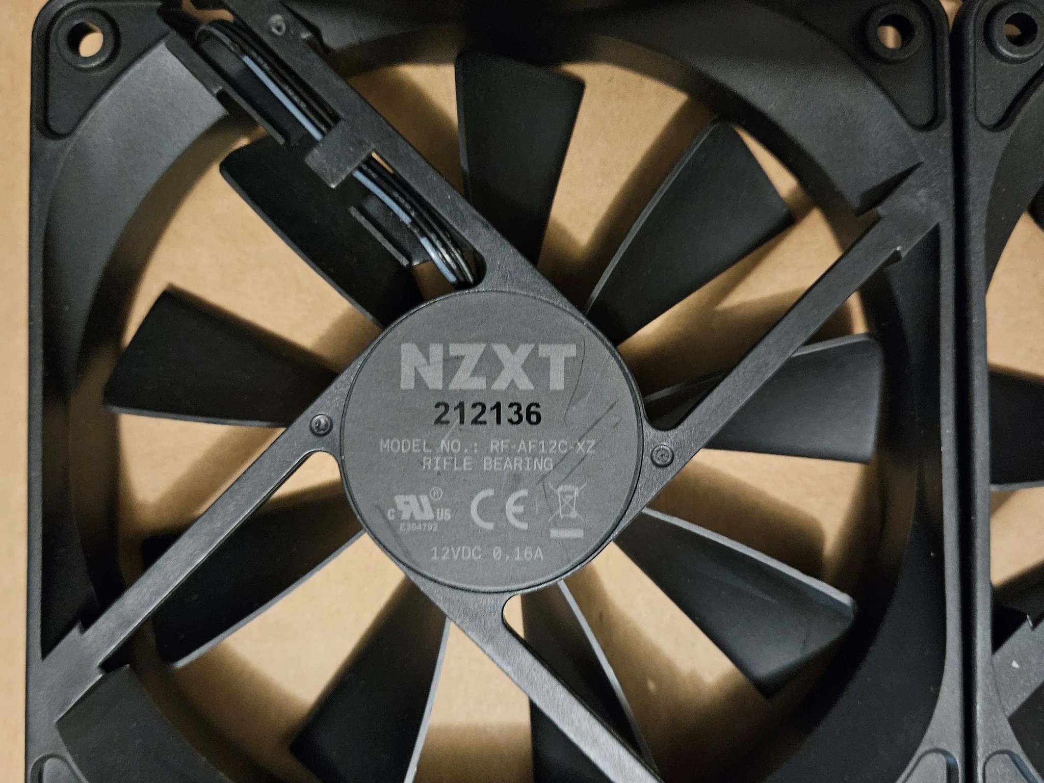 Lot of NZXT Fans 3x120mm (PWM) 3x120mm (Non-PWM) 1x 140mm (Non-PWM) - Used