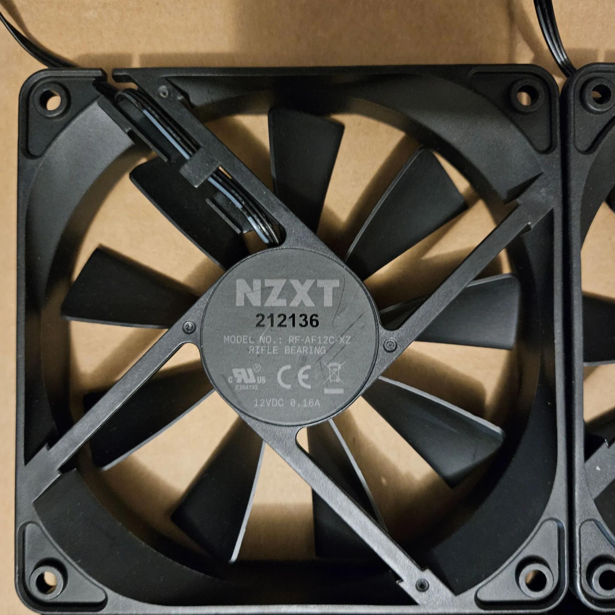 Lot of NZXT Fans 3x120mm (PWM) 3x120mm (Non-PWM) 1x 140mm (Non-PWM) - Used