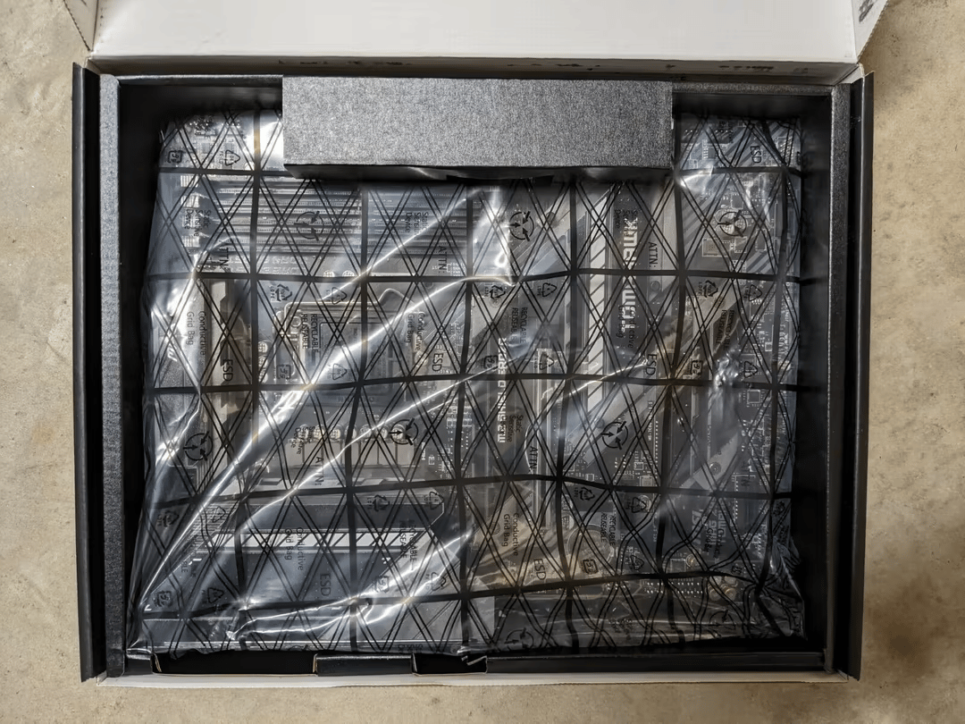 Brand new in box msi mag z490