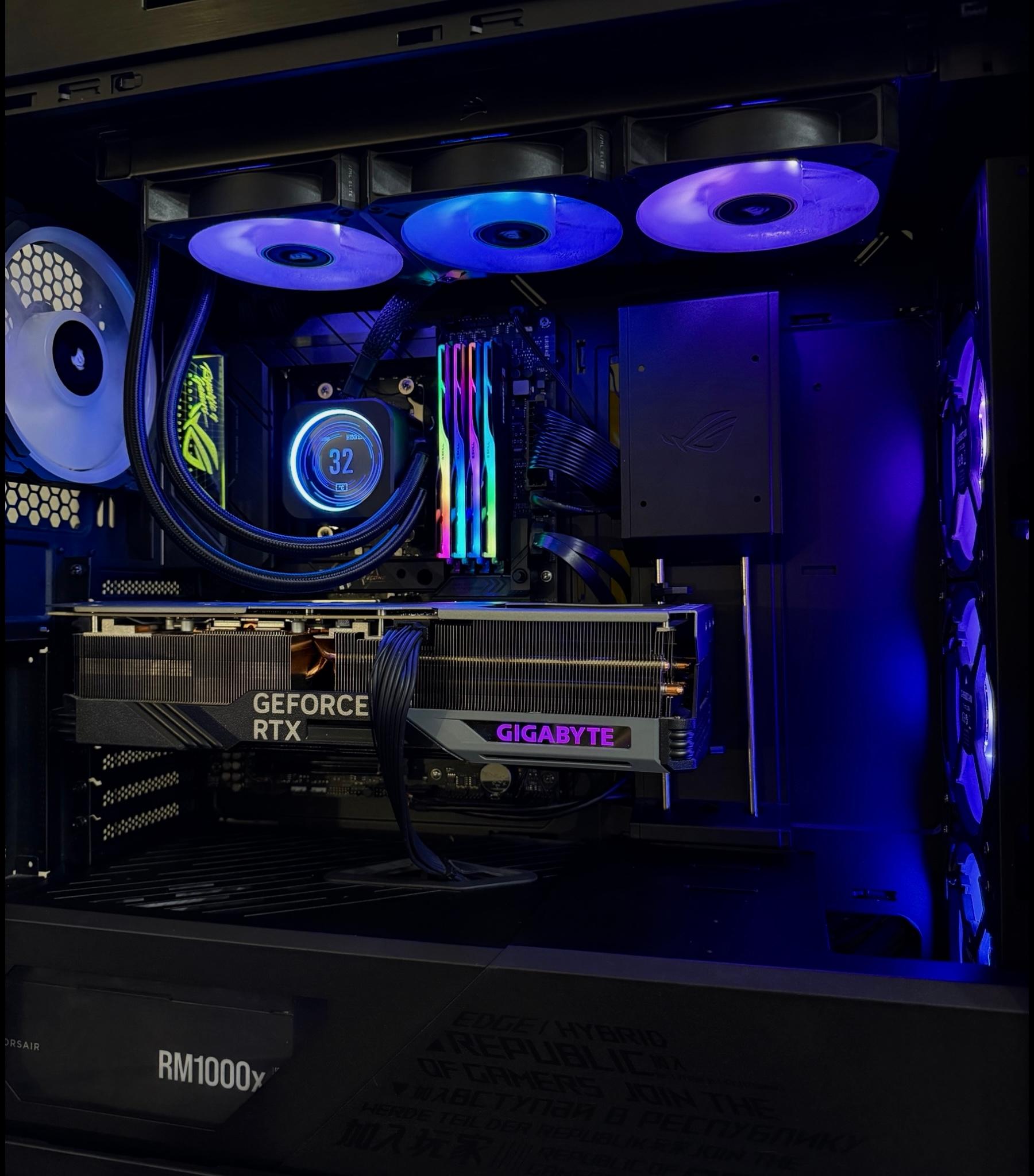 GeForce RTX 4080 Custom Gaming PC - Ryzen 7 9800X3D