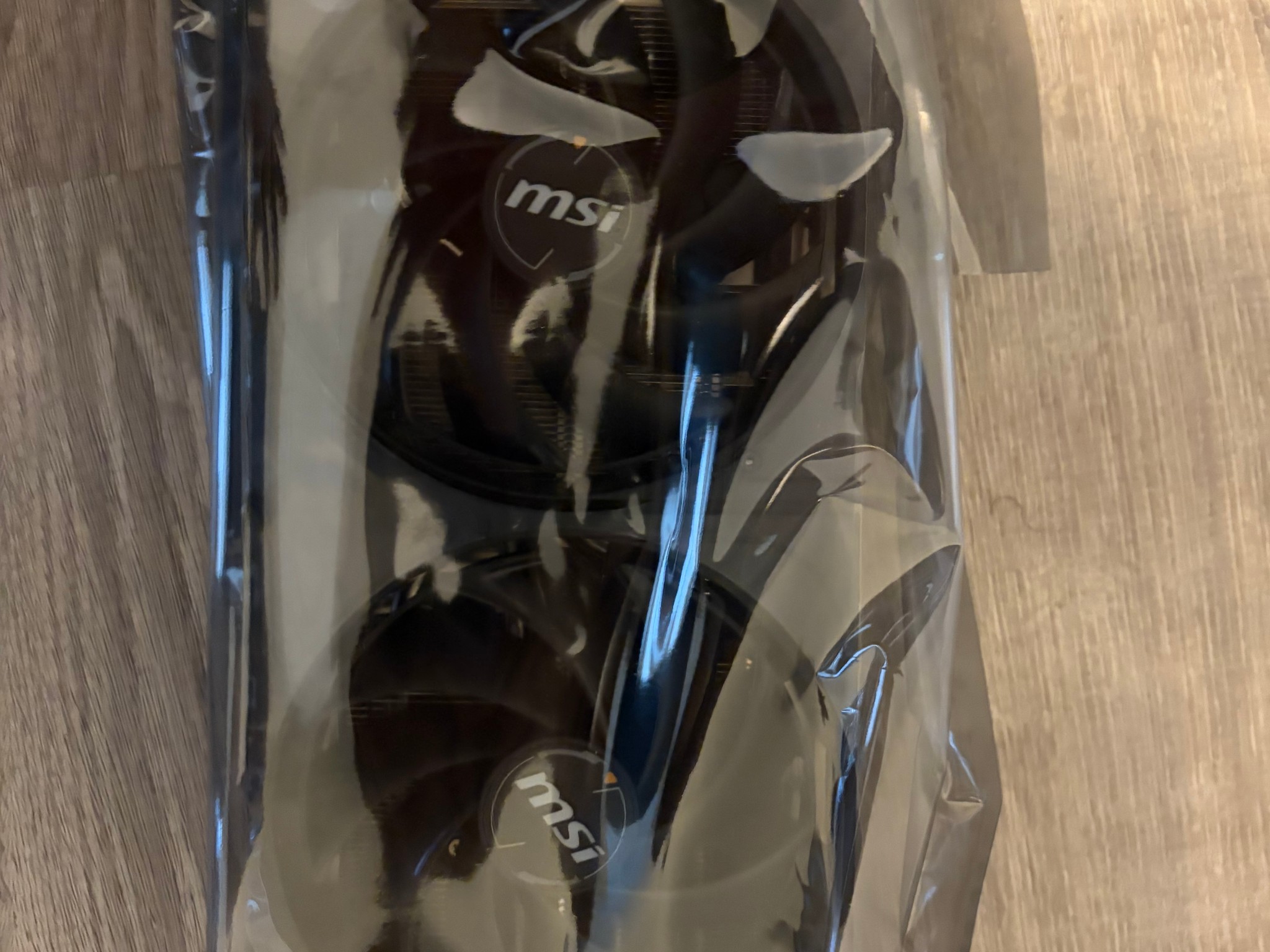 MSI GeForce RTX 5070 12G SHADOW 2X OC