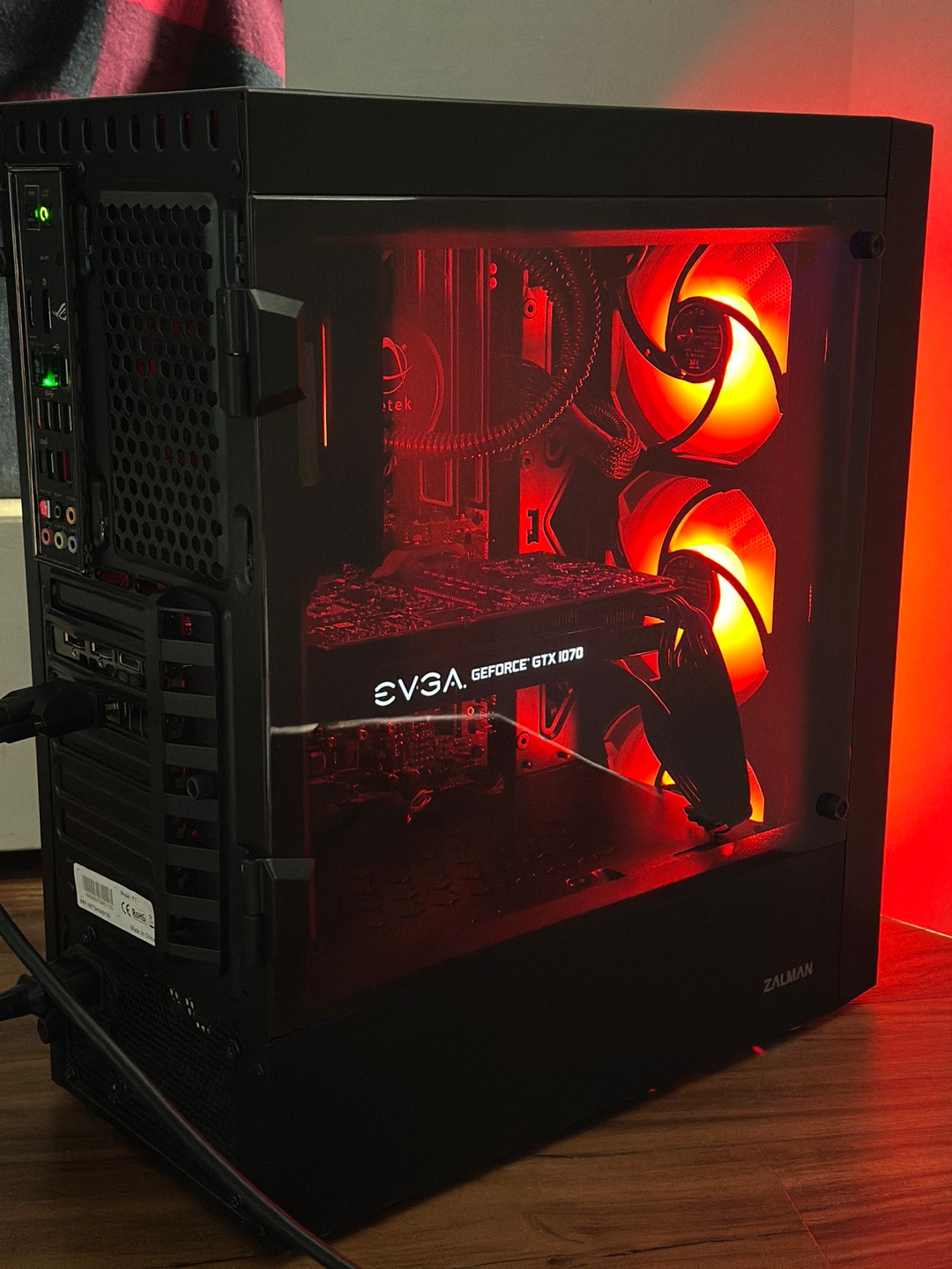 GTX 1070 | Core i7 7700 | 16GB DDR4 | 512GB SSD | Windows 11