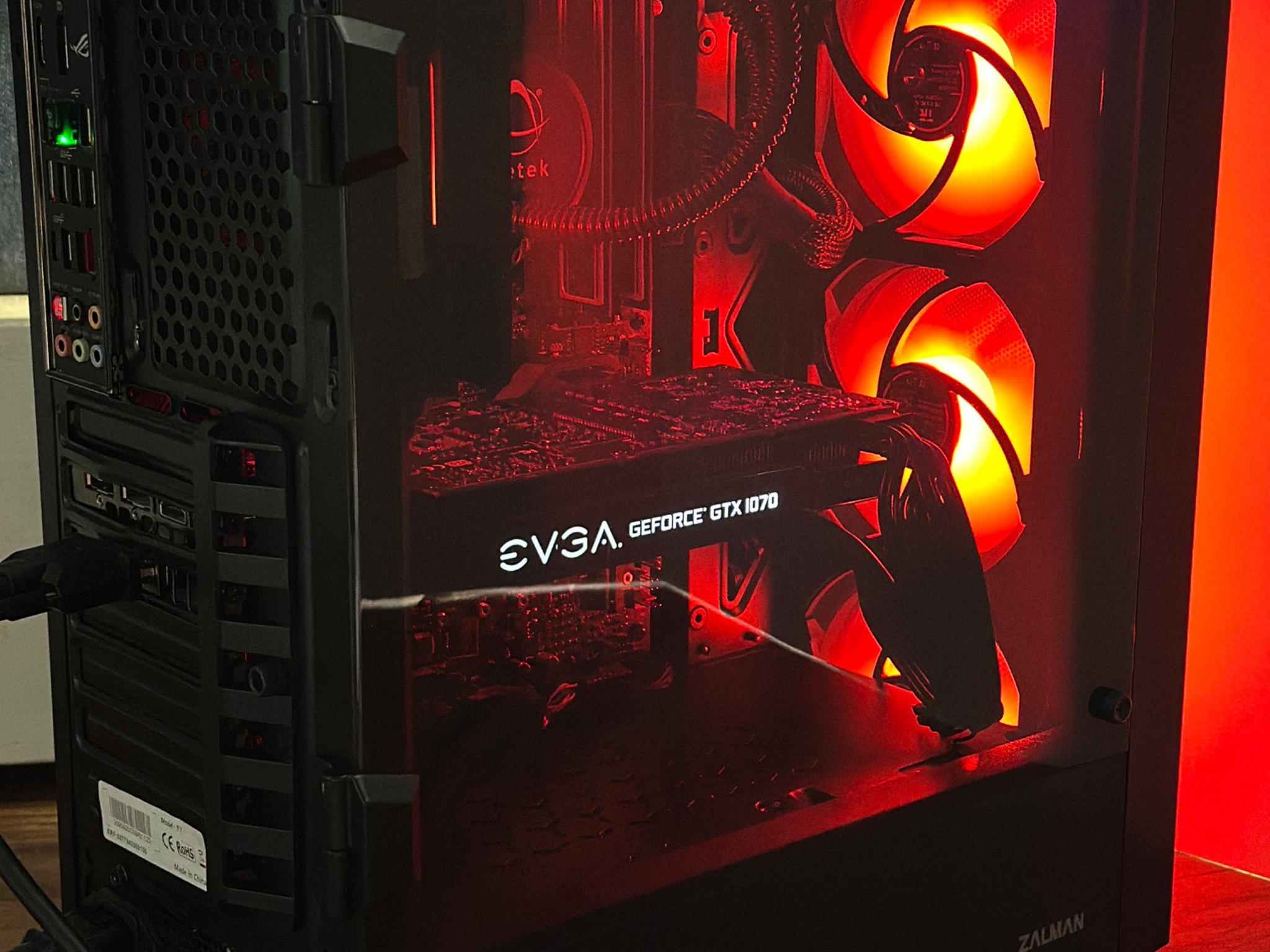 GTX 1070 | Core i7 7700 | 16GB DDR4 | 512GB SSD | Windows 11