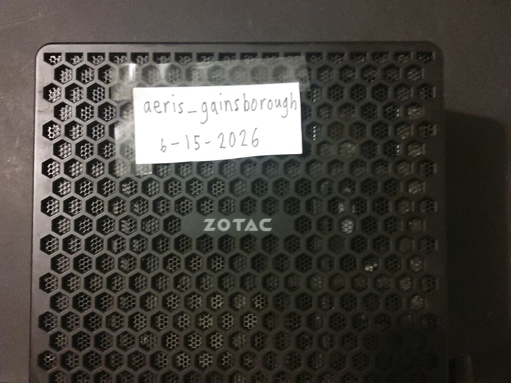 Zotac Magnus EC72070S Mini PC