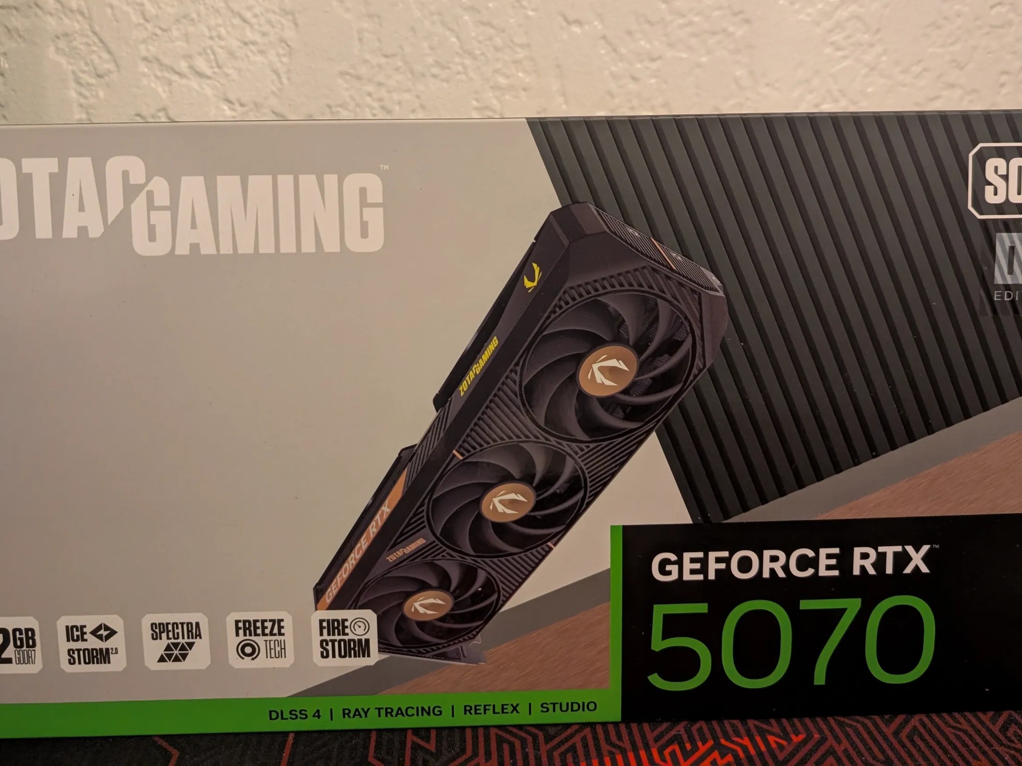 ZOTAC GAMING GeForce RTX 5070 SOLID OC