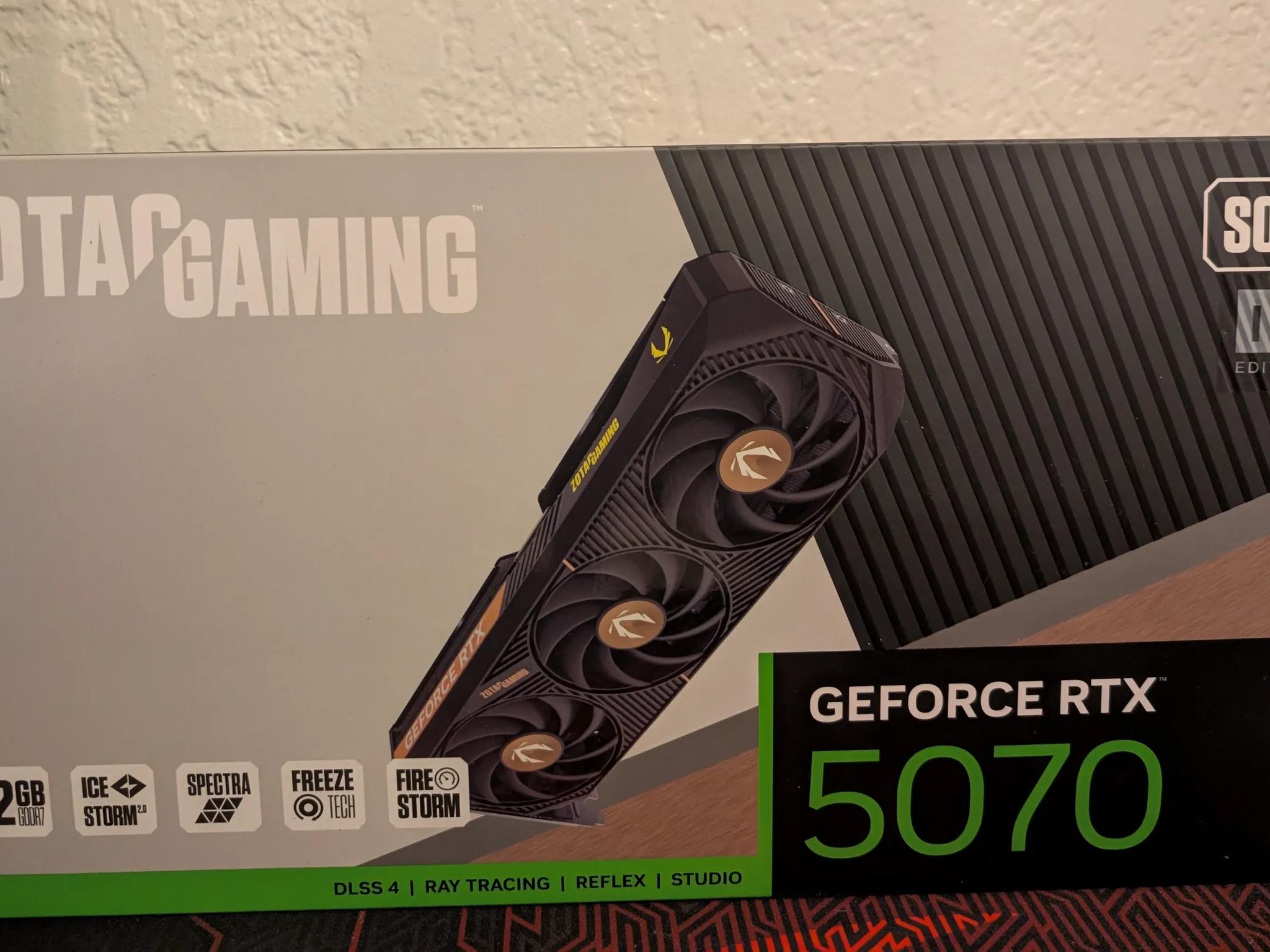 ZOTAC GAMING GeForce RTX 5070 SOLID OC