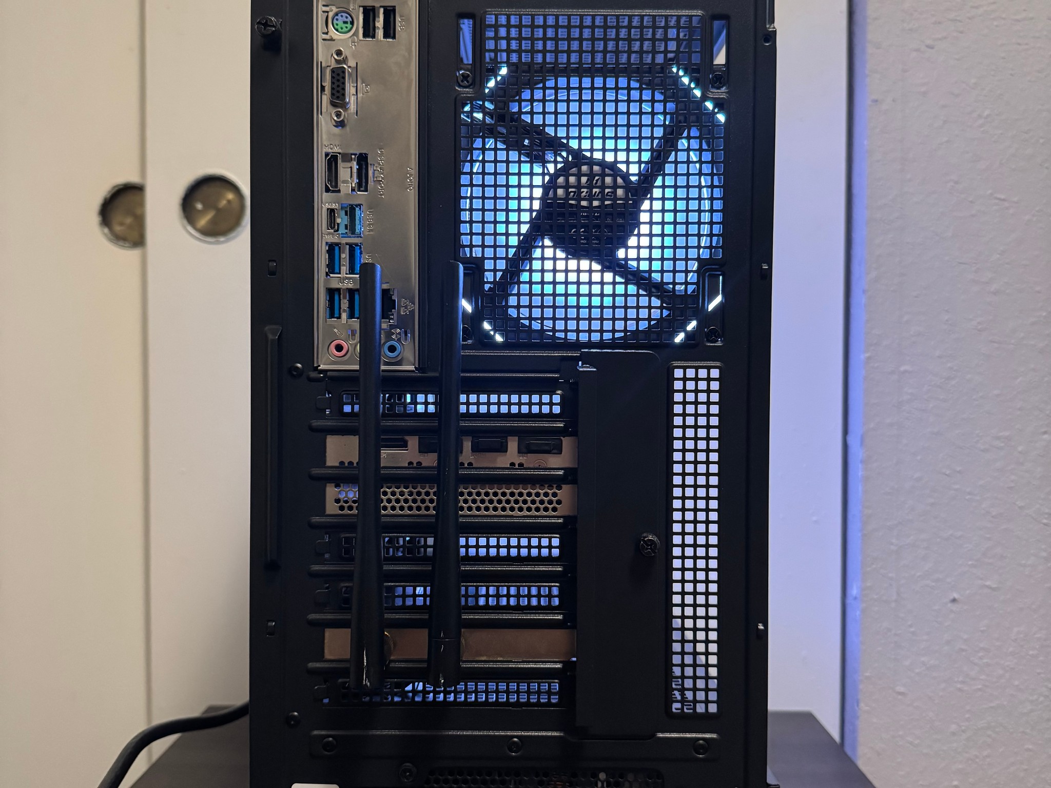 Ryzen 7 2700x | Arc A750| 16GB RAM | NVME SSD | WIFI