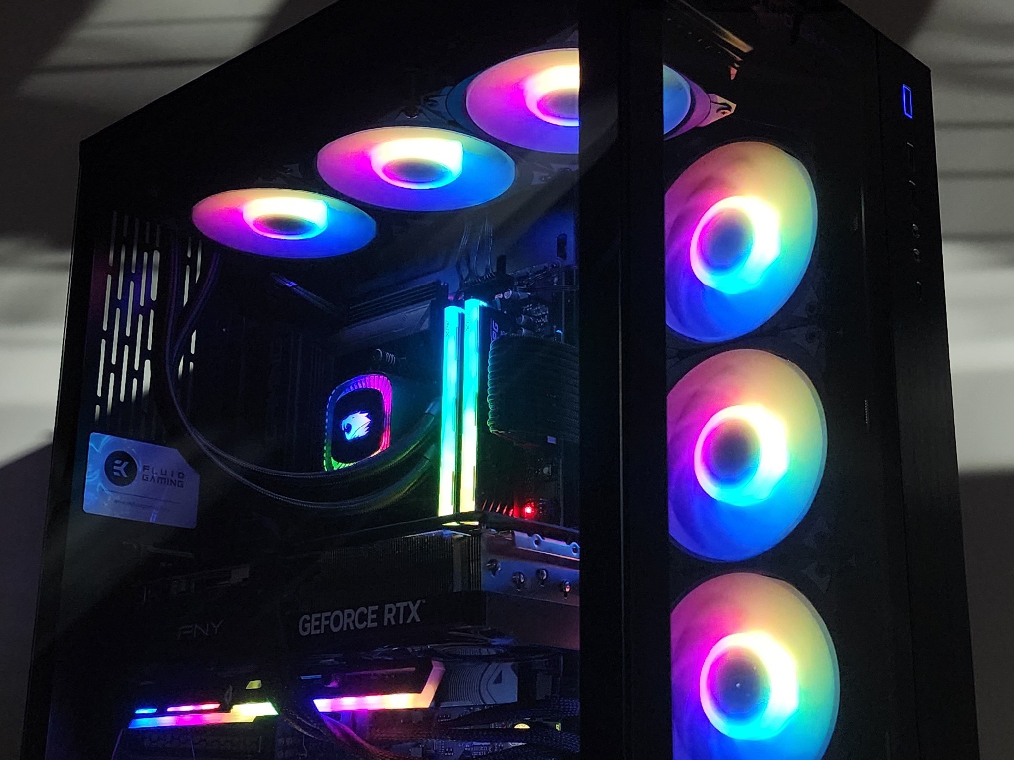 Gaming PC Ryzen 7 9700X 32GB RAM 2TB SSD RTX 5070 Ti 16GB Windows 11 Computer