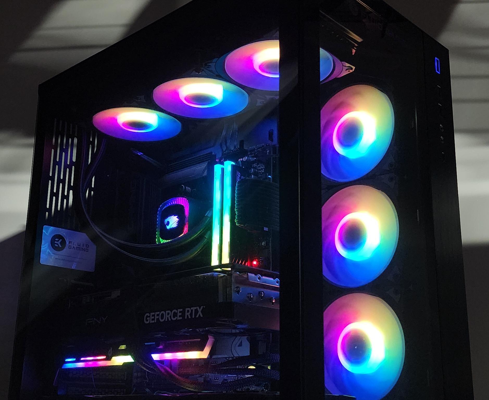 Gaming PC Ryzen 7 9700X 32GB RAM 2TB SSD RTX 5070 Ti 16GB Windows 11 Computer
