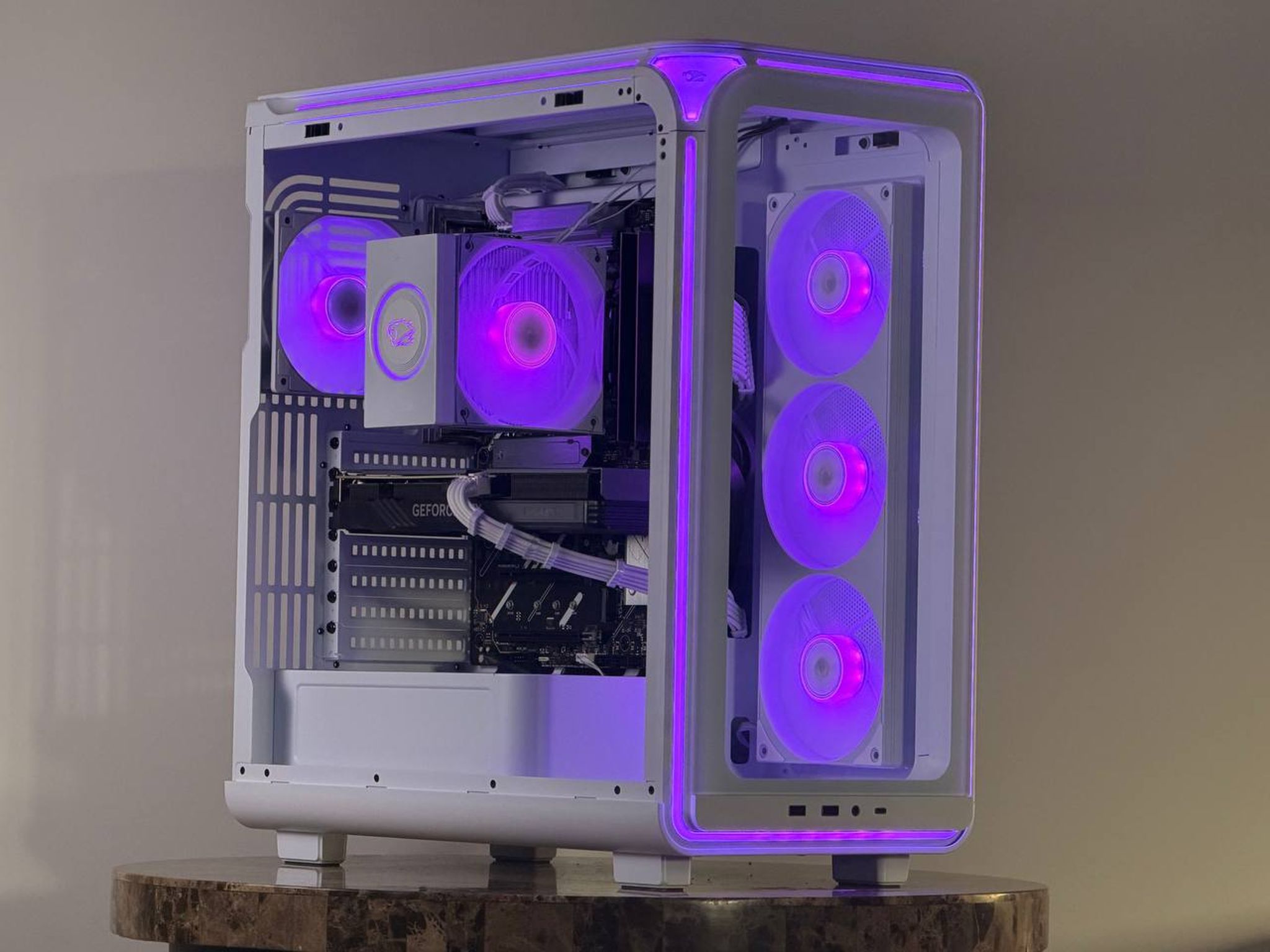 FREE SHIP ❄️🖤🤍 "POLAR NIGHT" | RTX 4060 | Ryzen 5 8400F | 500 GB NVME SSD | 16 GB DDR5 RAM🤍🖤❄️