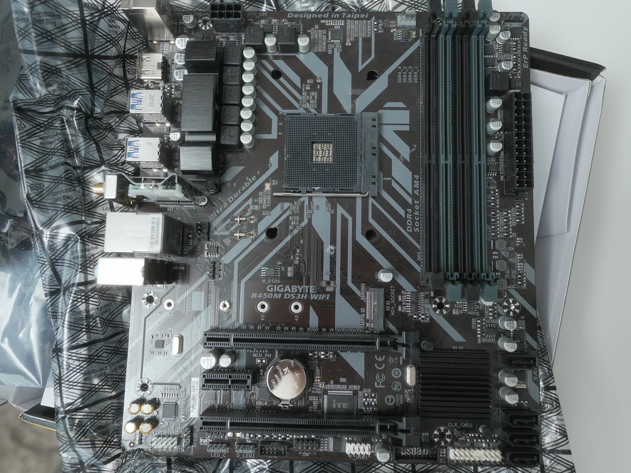 3 AM4 motherboards (as is)