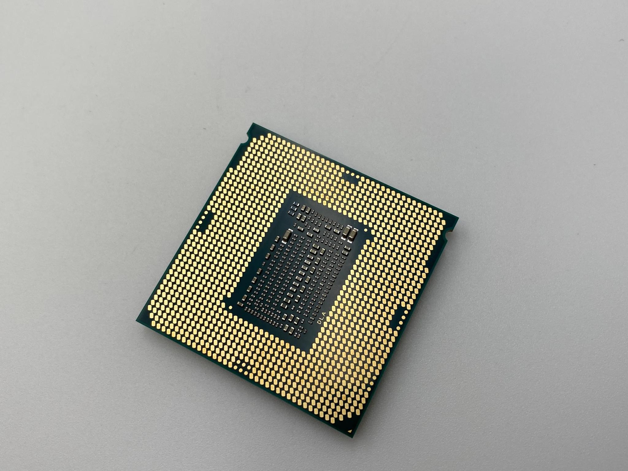 Intel Core i7-9700K SRELT 3.6GHz 8 Cores 8 Threads 12MB Cache LGA1151