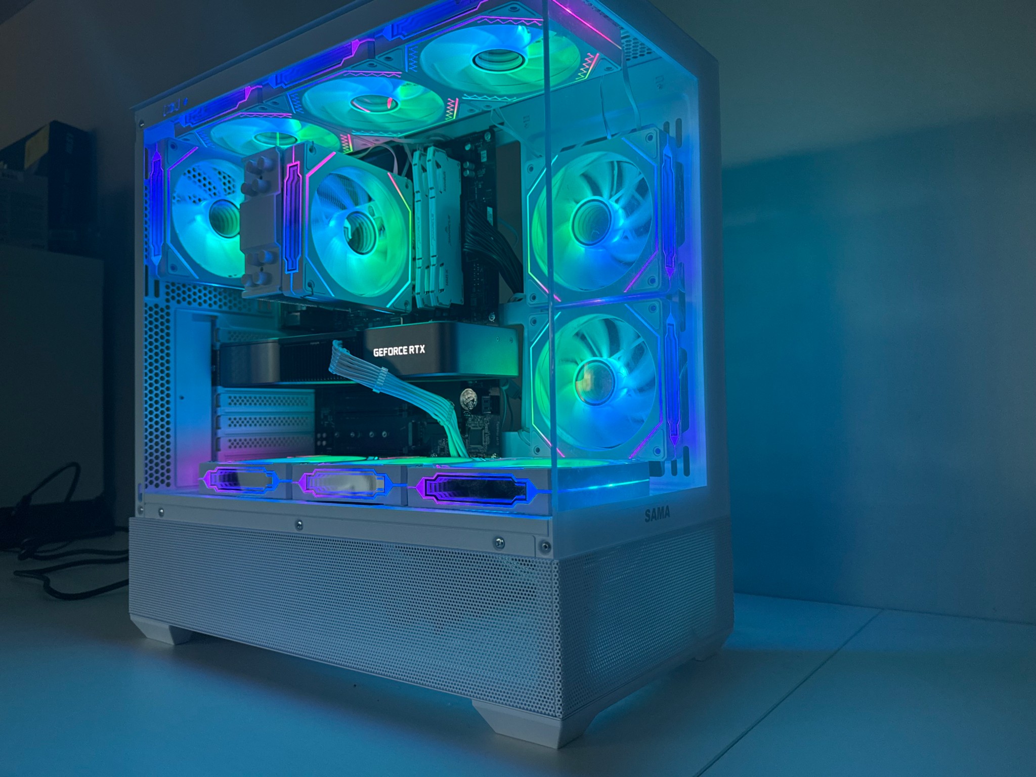 White RTX 3080 Gaming PC (Ryzen 7 5700 X3d)