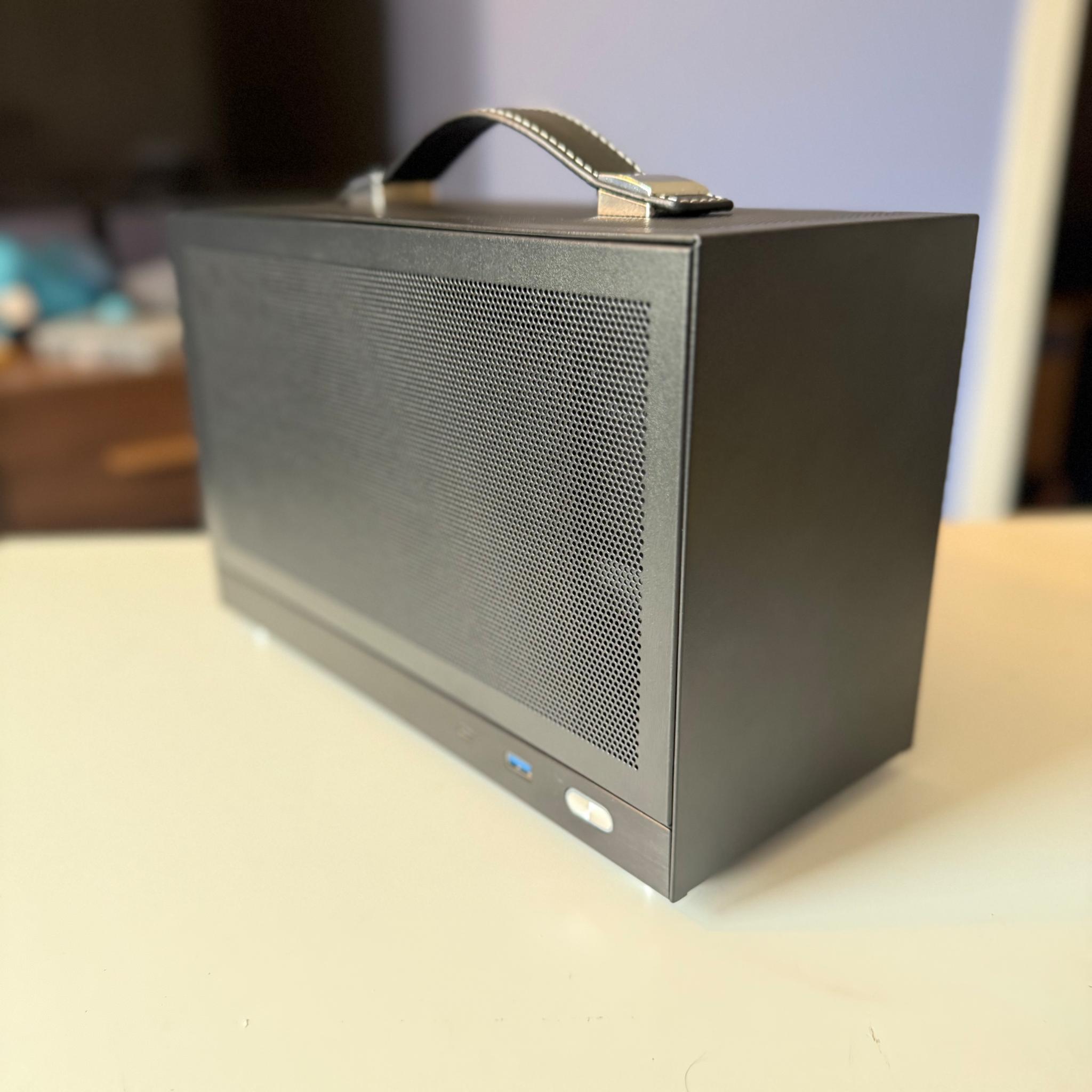💼 Portable PC - RTX 3060 Ti | Ryzen 5 5600 | 1TB SSD | 16GB DDR4