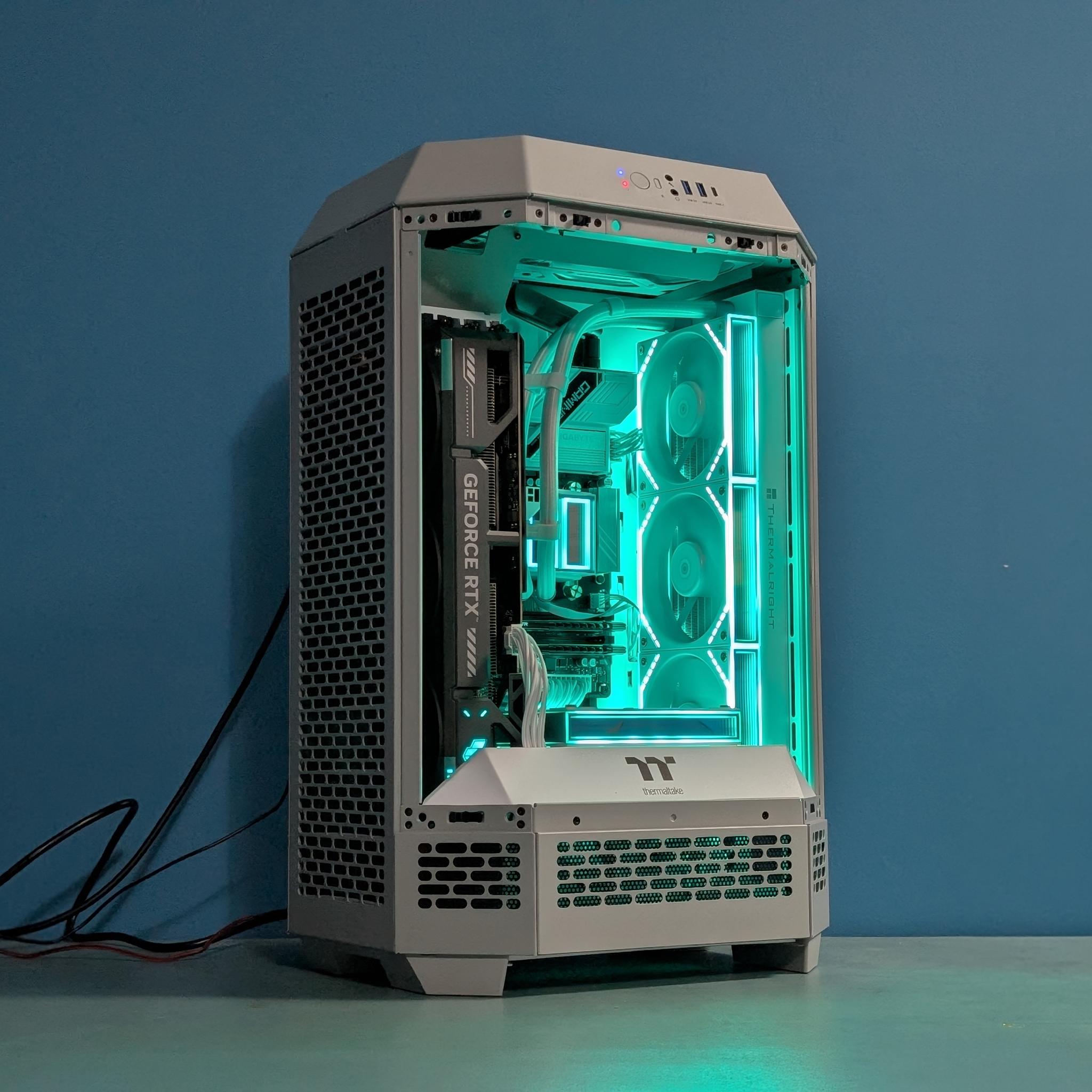 The Sci-Fi Powerhouse: RTX 5070 / i5-14600K / Tower 300 Limestone Edition