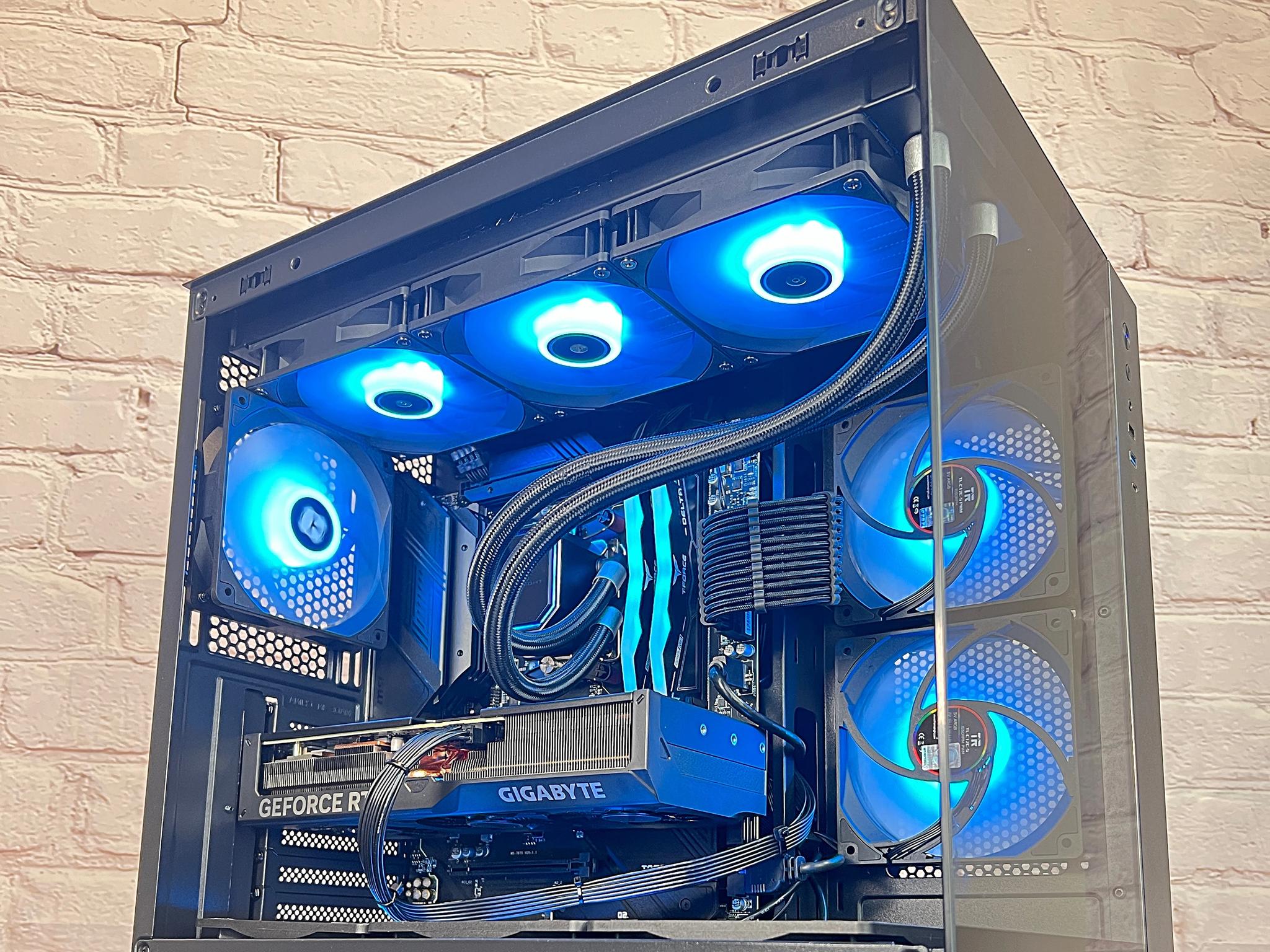 RTX 4070 TI Ryzen 7 7700X 32GB DDR5 2TB M.2 WIFI 6E Gaming PC