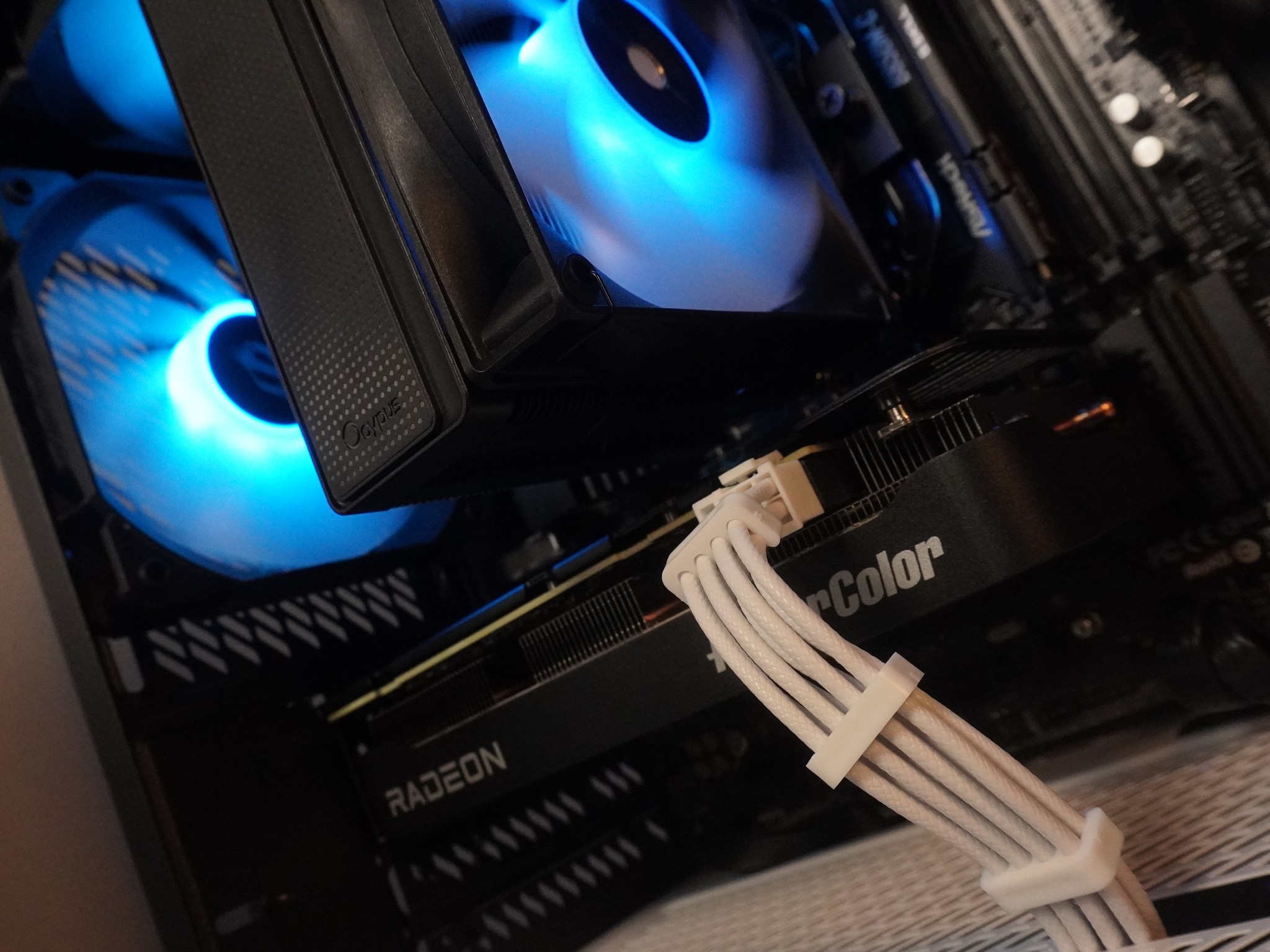 🤍CLEAN BEAST🖤 PRICE TO PERFORMANCE 💪 1440p/1080p MACHINE  🧡RX 9060XT 16GB 🧡 Ryzen 5 7500x3d DDR5 PC