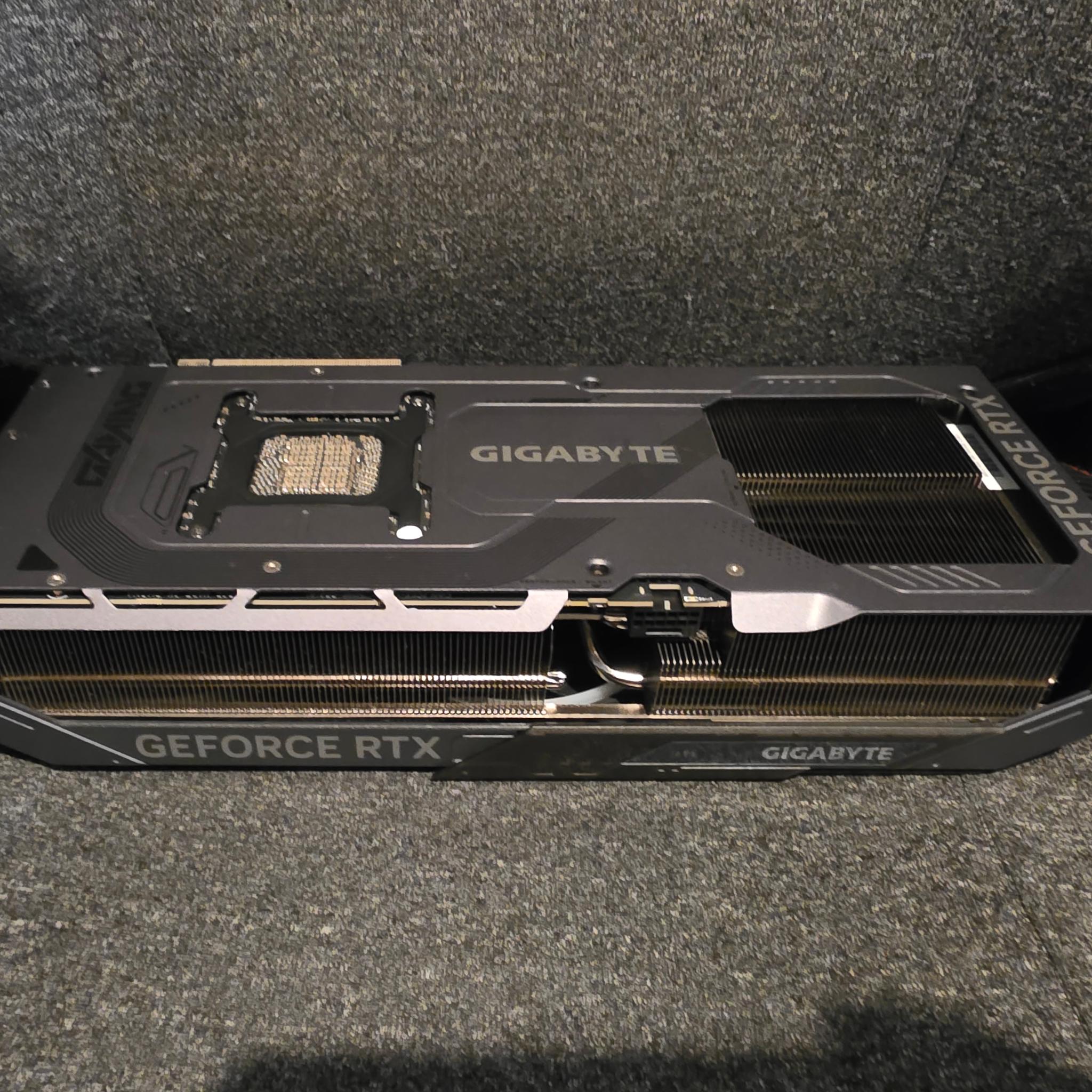 GIGABYTE GeForce RTX 5090 GAMING OC 32G