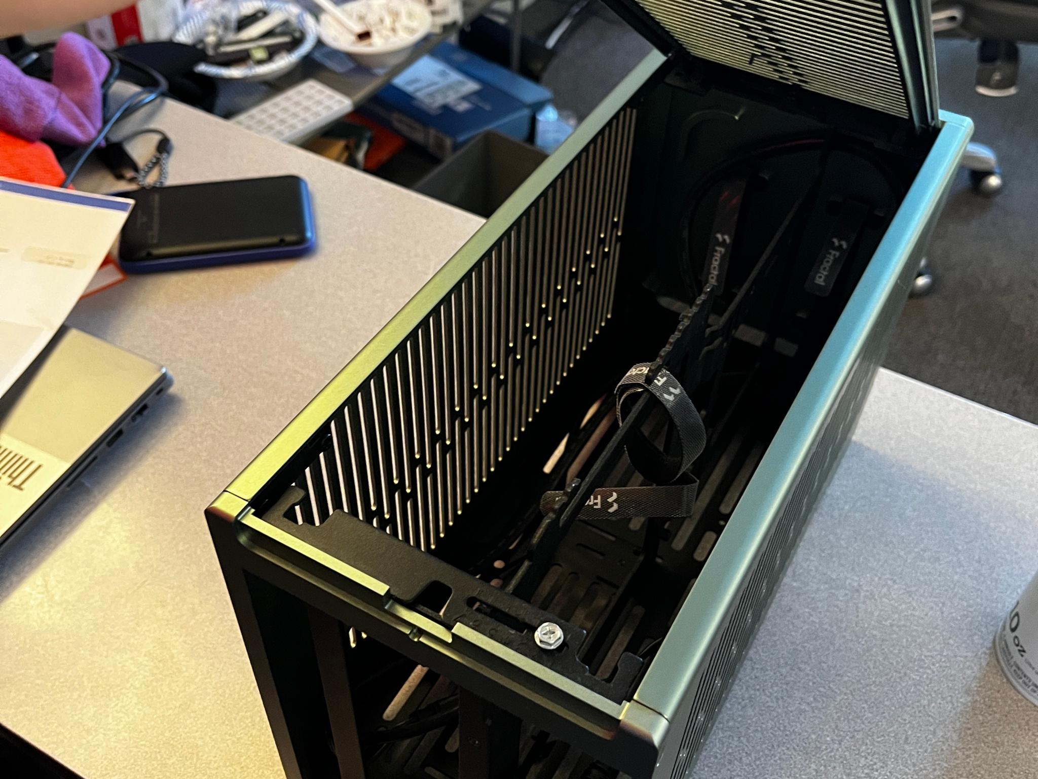 Fractal Design - Terra Jade Mini-ITX Small Form Factor PC Case with PCIe 4.0 Riser - Jade