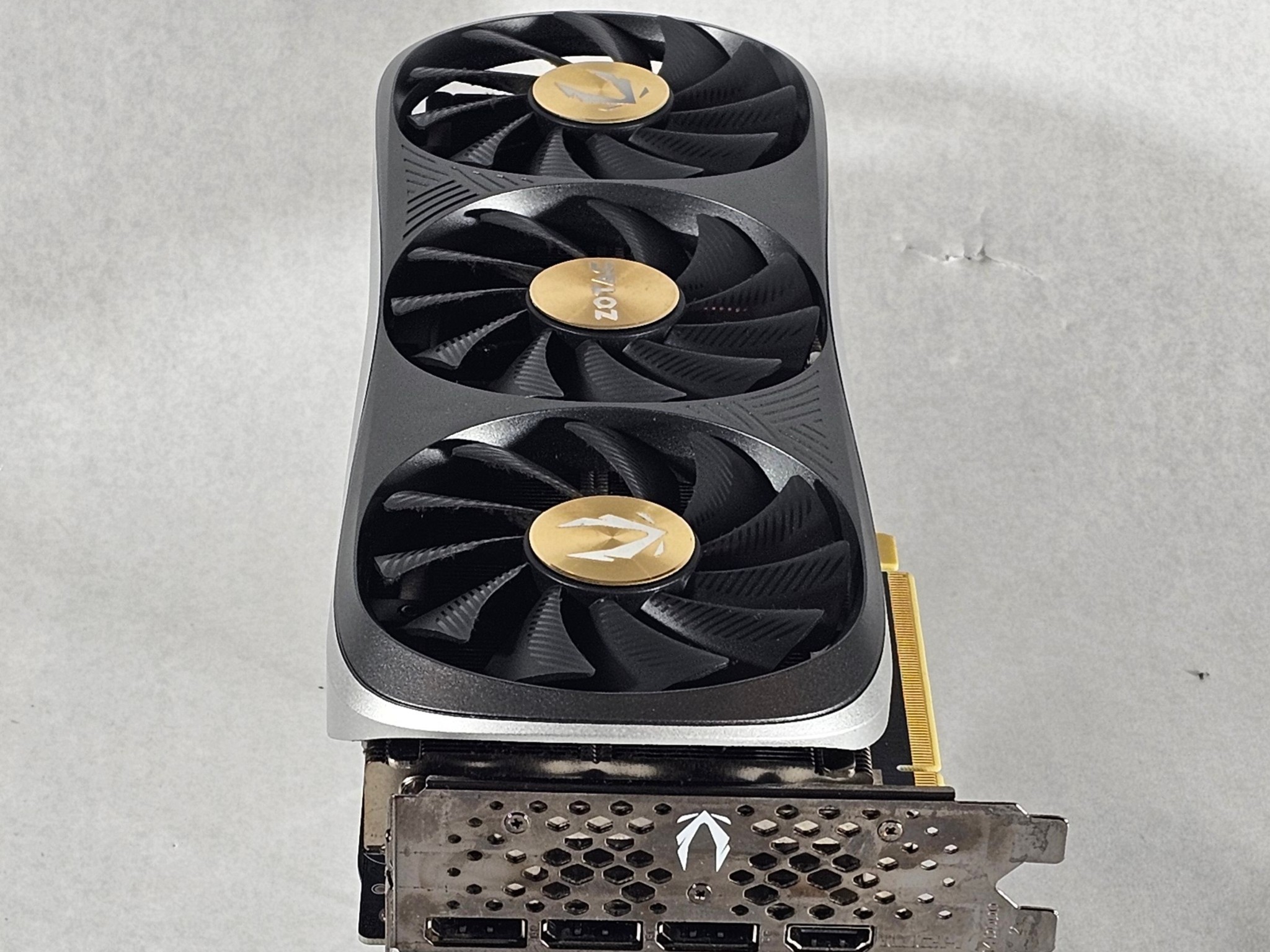 RTX 4070 Ti ZOTAC Gaming 12GB