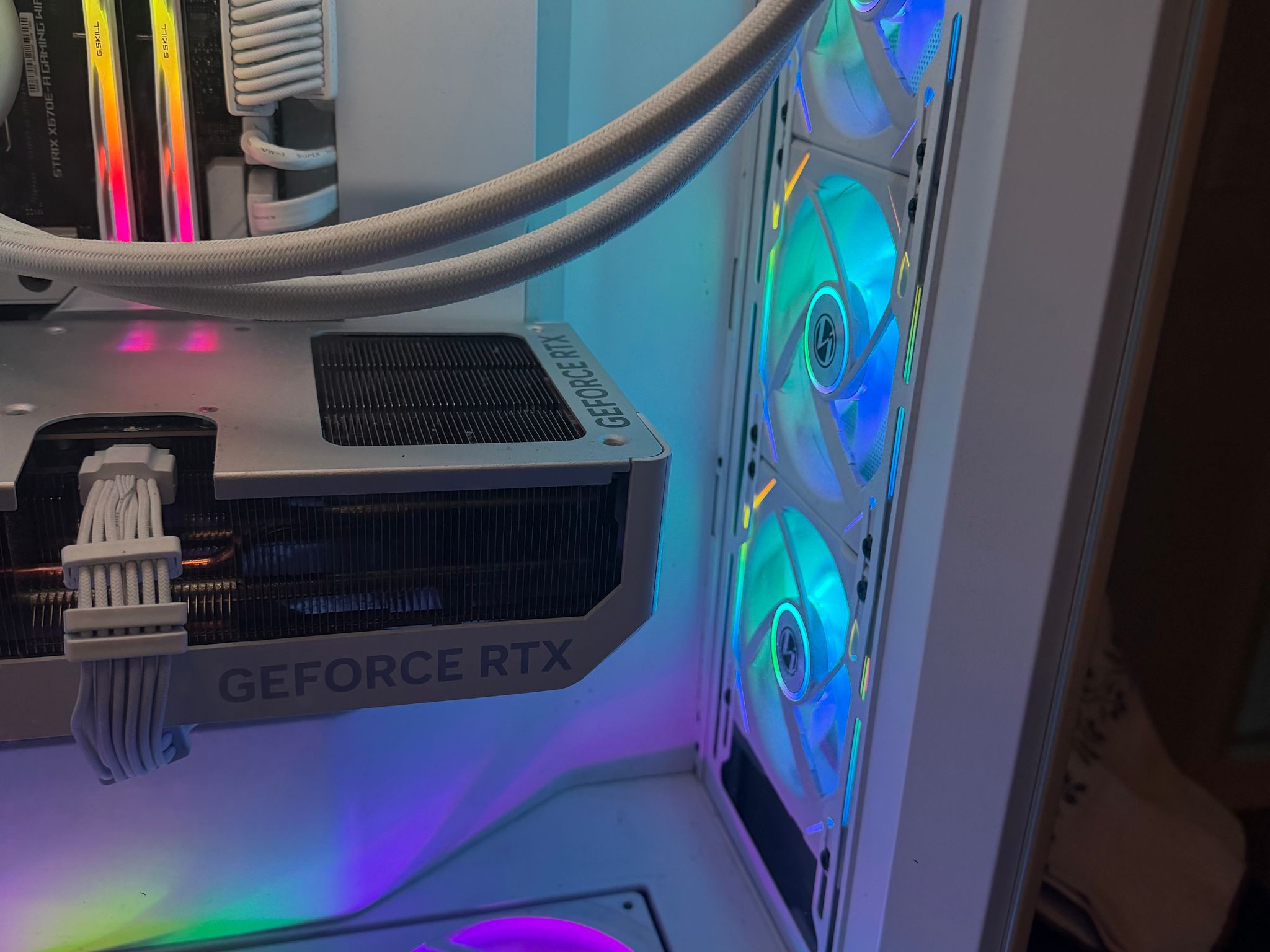 GeForce RTX 4080 Super Custom Gaming PC - Ryzen 7 7800X3D