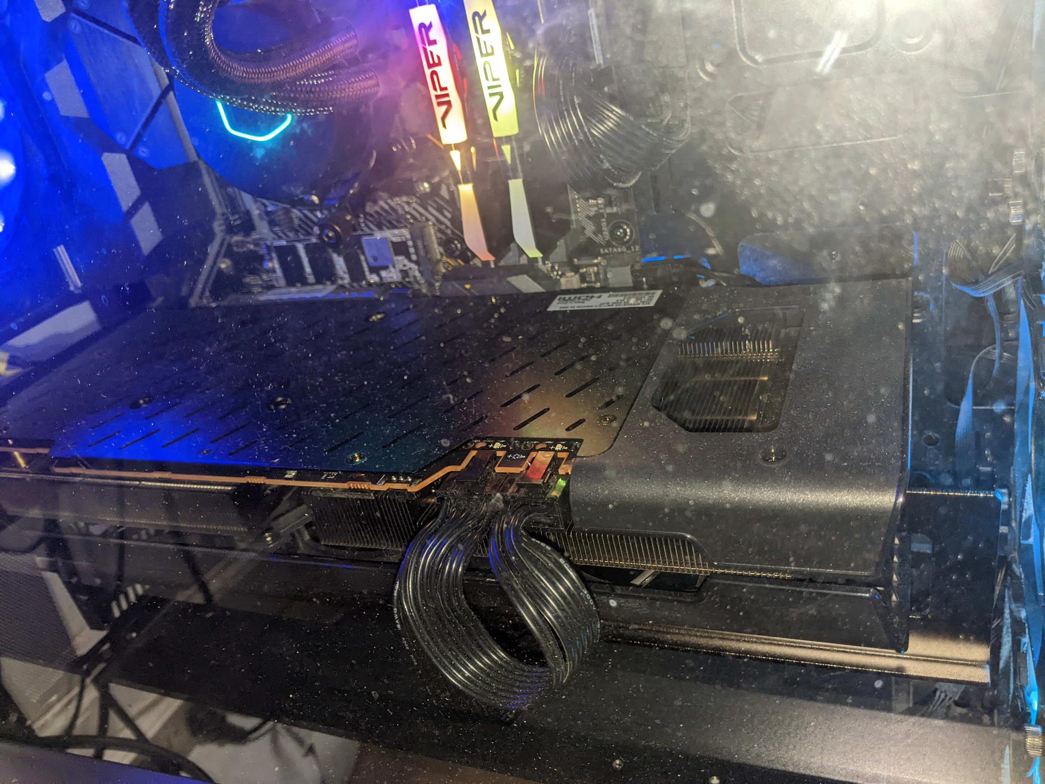 XFX Swft 319 RX 6800 16gb