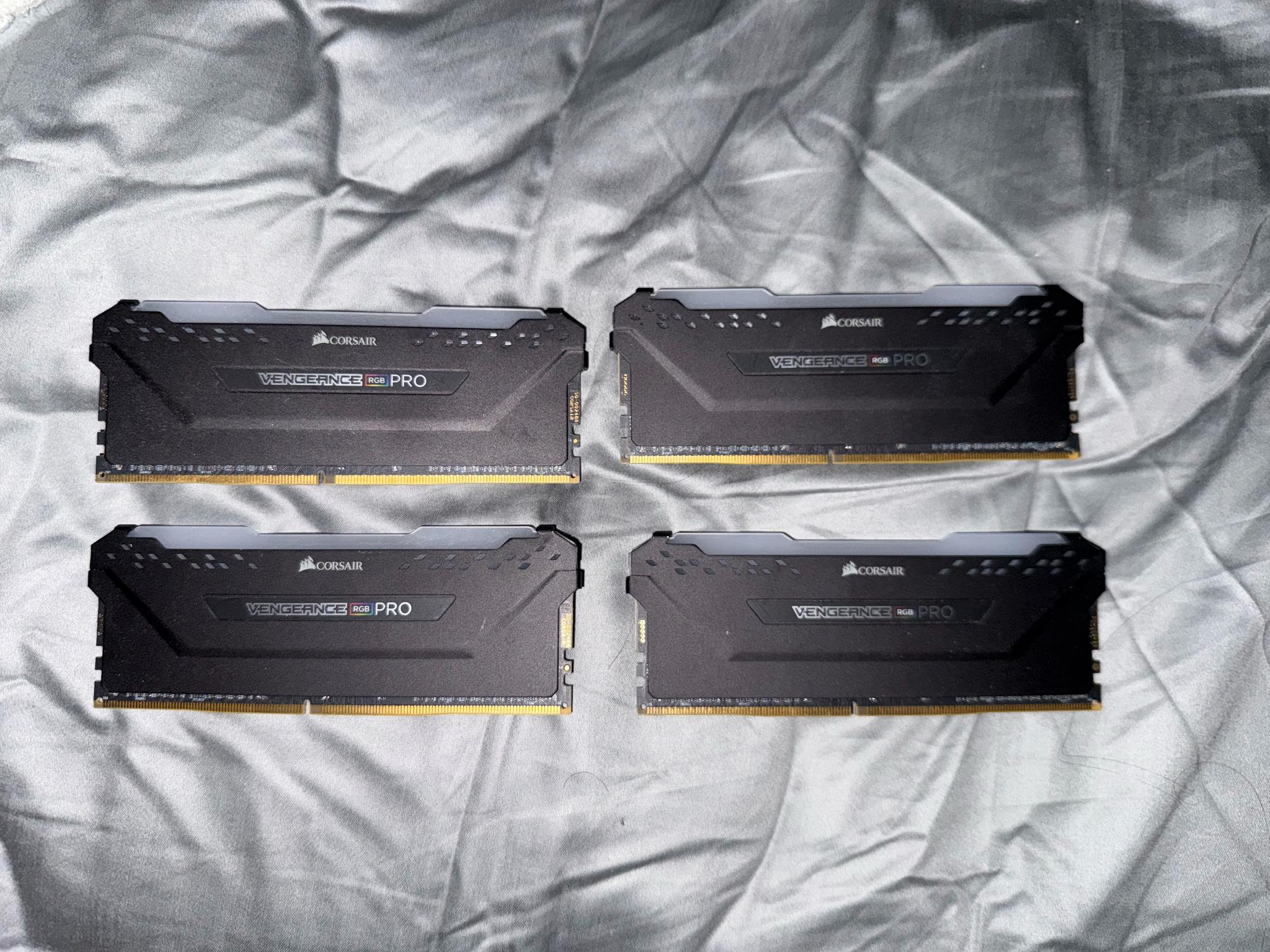 Corsair Vengeance RGB Pro 64GB (4x16GB) DDR4 3600