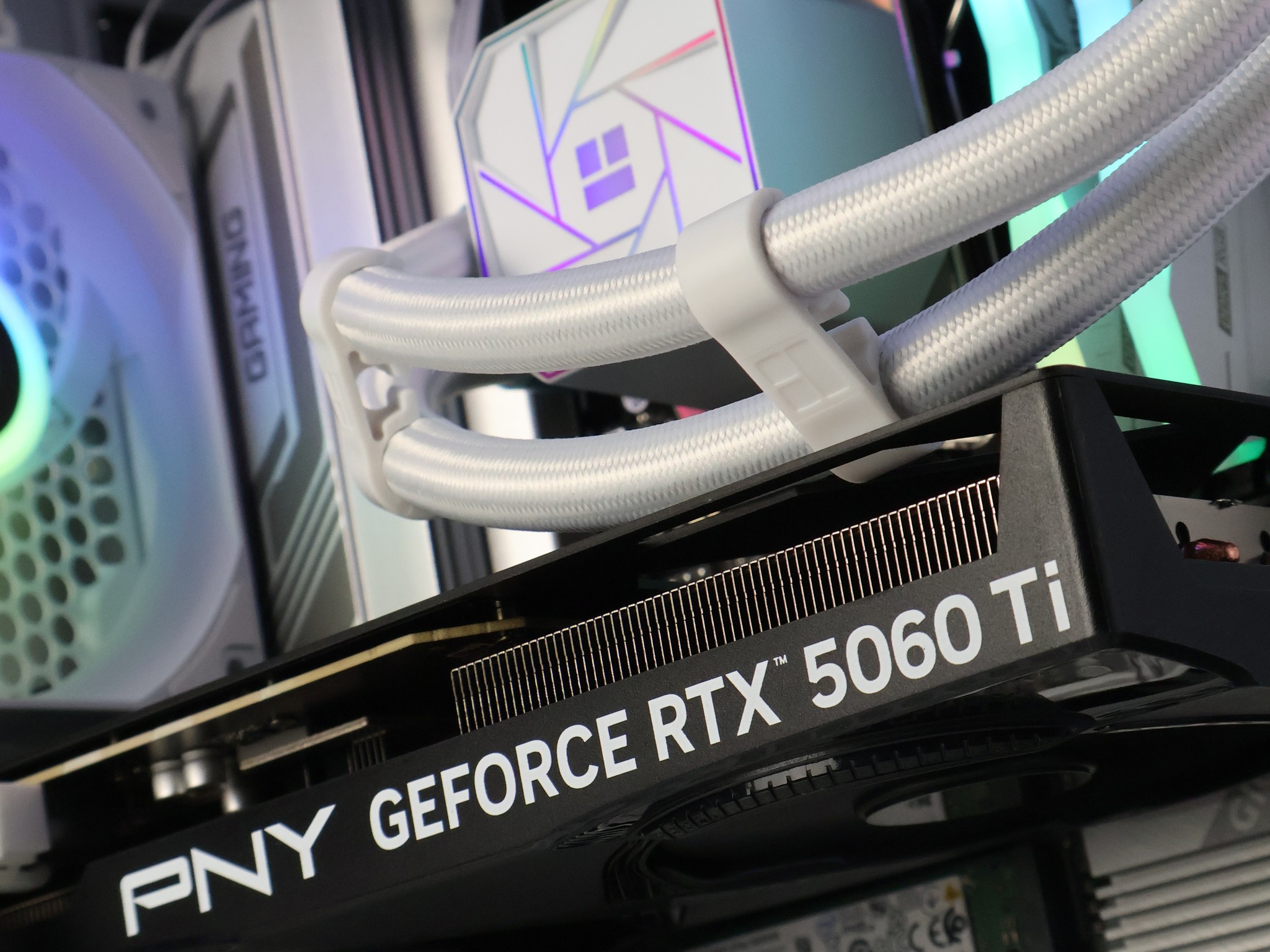 ⚪ Ryzen 5 9600X/RTX 5060Ti 16GB Gaming/Streaming PC ⚪