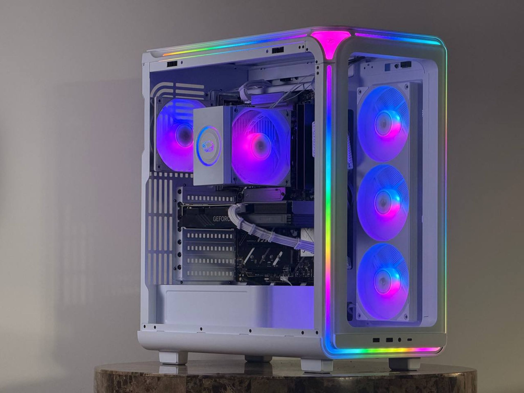 FREE SHIP ❄️🖤🤍 "POLAR NIGHT" | RTX 4060 | Ryzen 5 8400F | 500 GB NVME SSD | 16 GB DDR5 RAM🤍🖤❄️