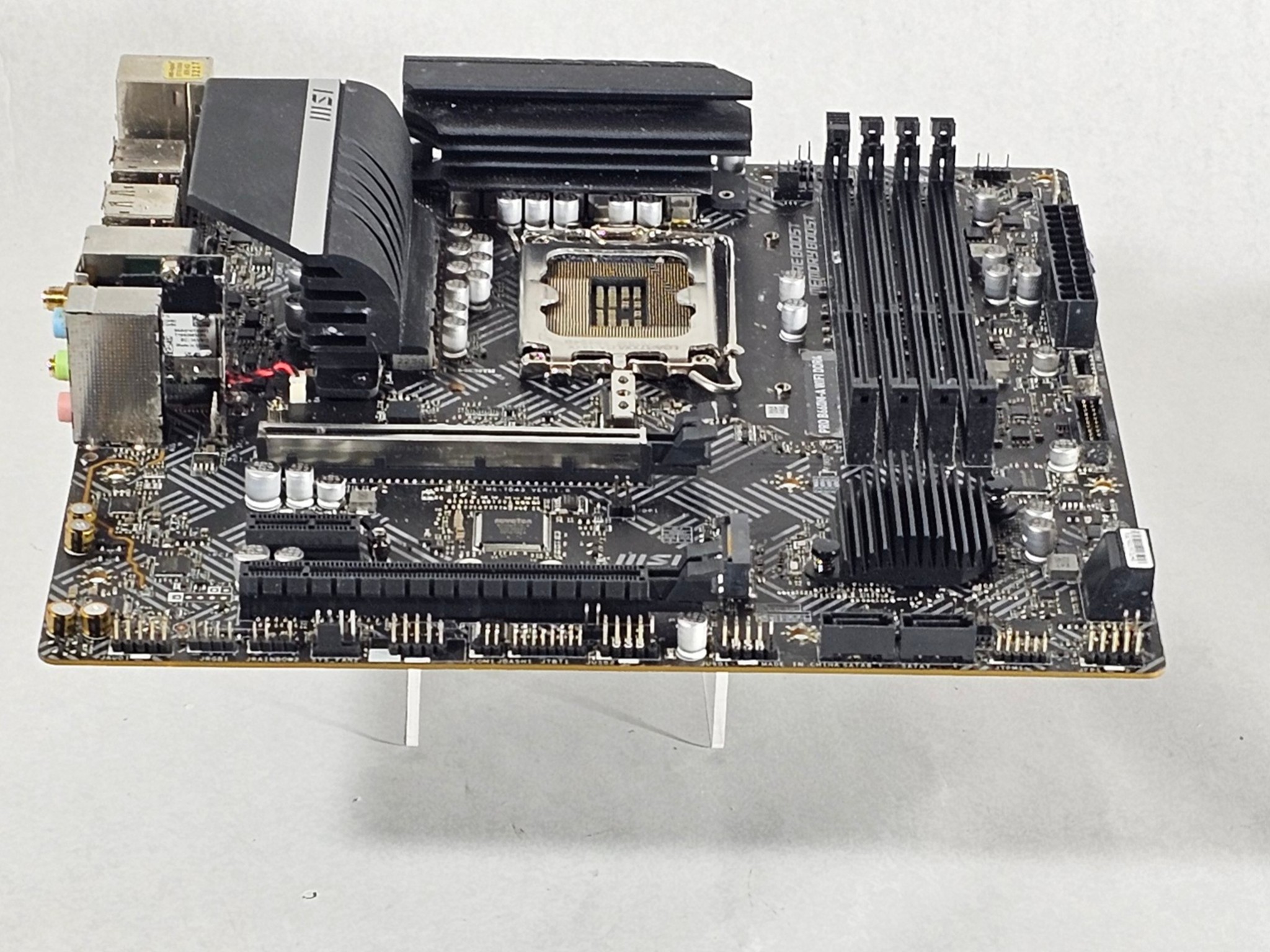 MSI PRO B660M-A WIFI DDR4 LGA1700 Motherboard