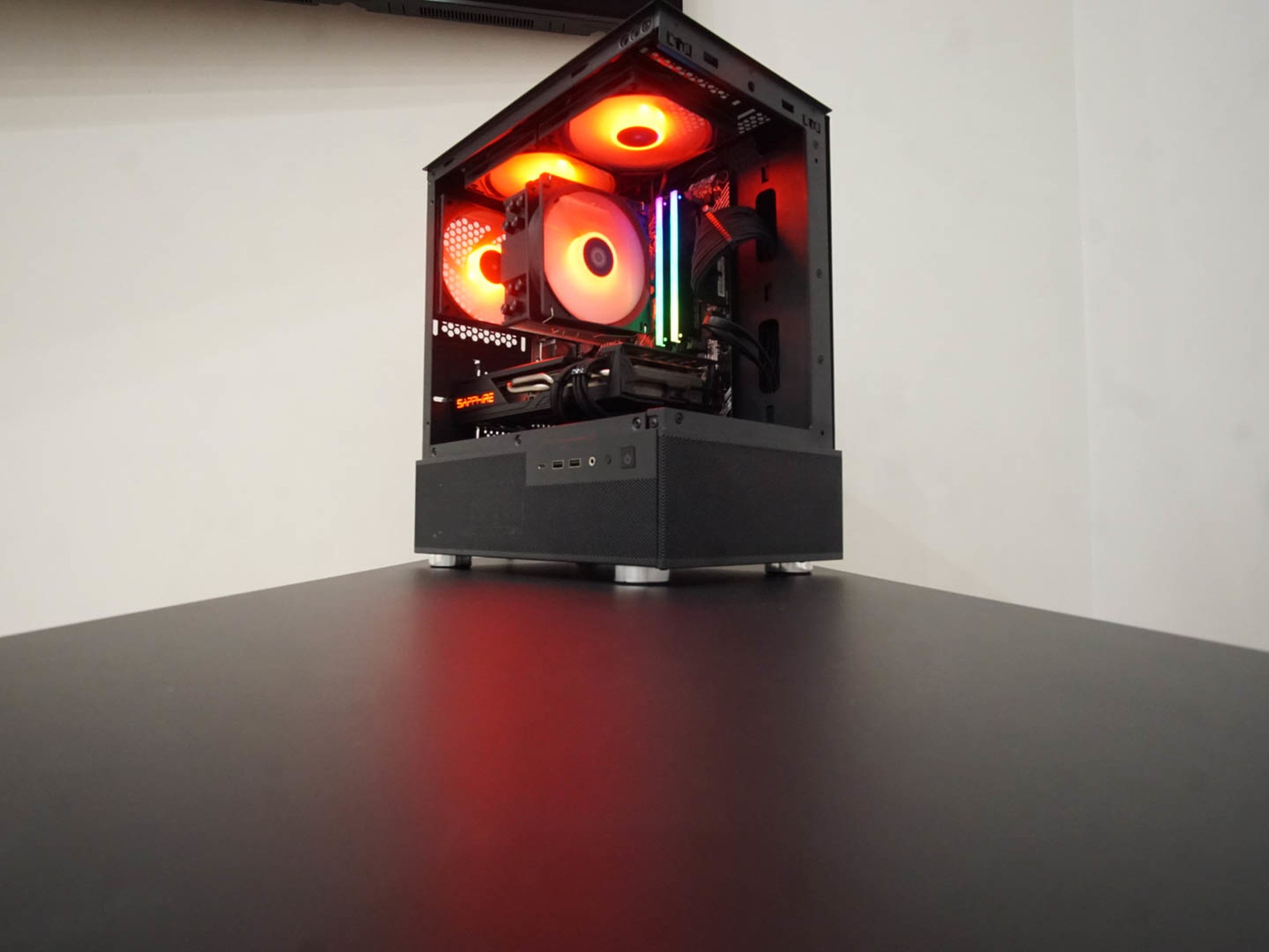 RX 5700XT|R5 5500| 32GB DDR4|1TB SSD|
