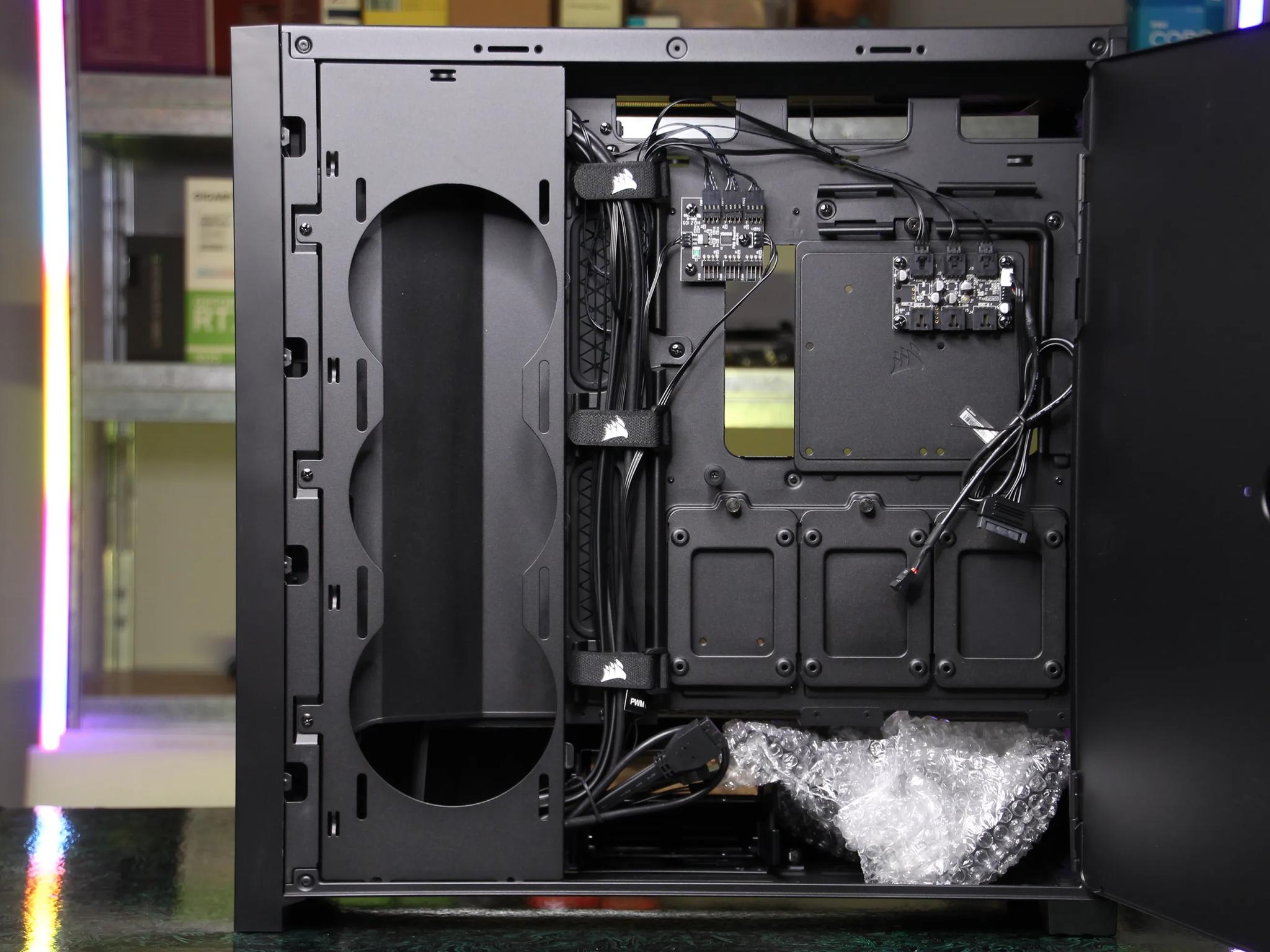 Corsair iCUE 5000X RGB Case + Corsair iCUE H150i RGB ELITE Liquid Cooler Combo