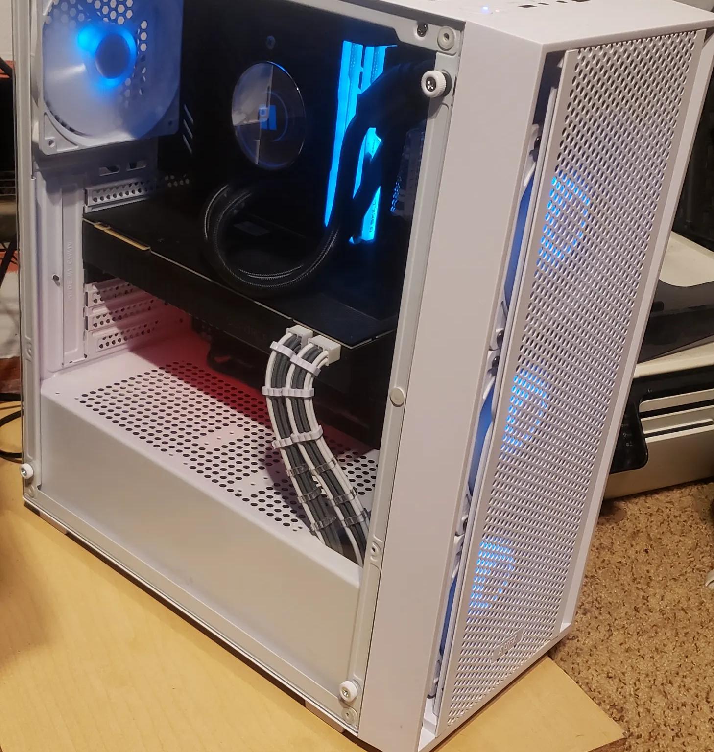 12600k RTX 2080 Windows 11 Pro Mid tier Gaming PC