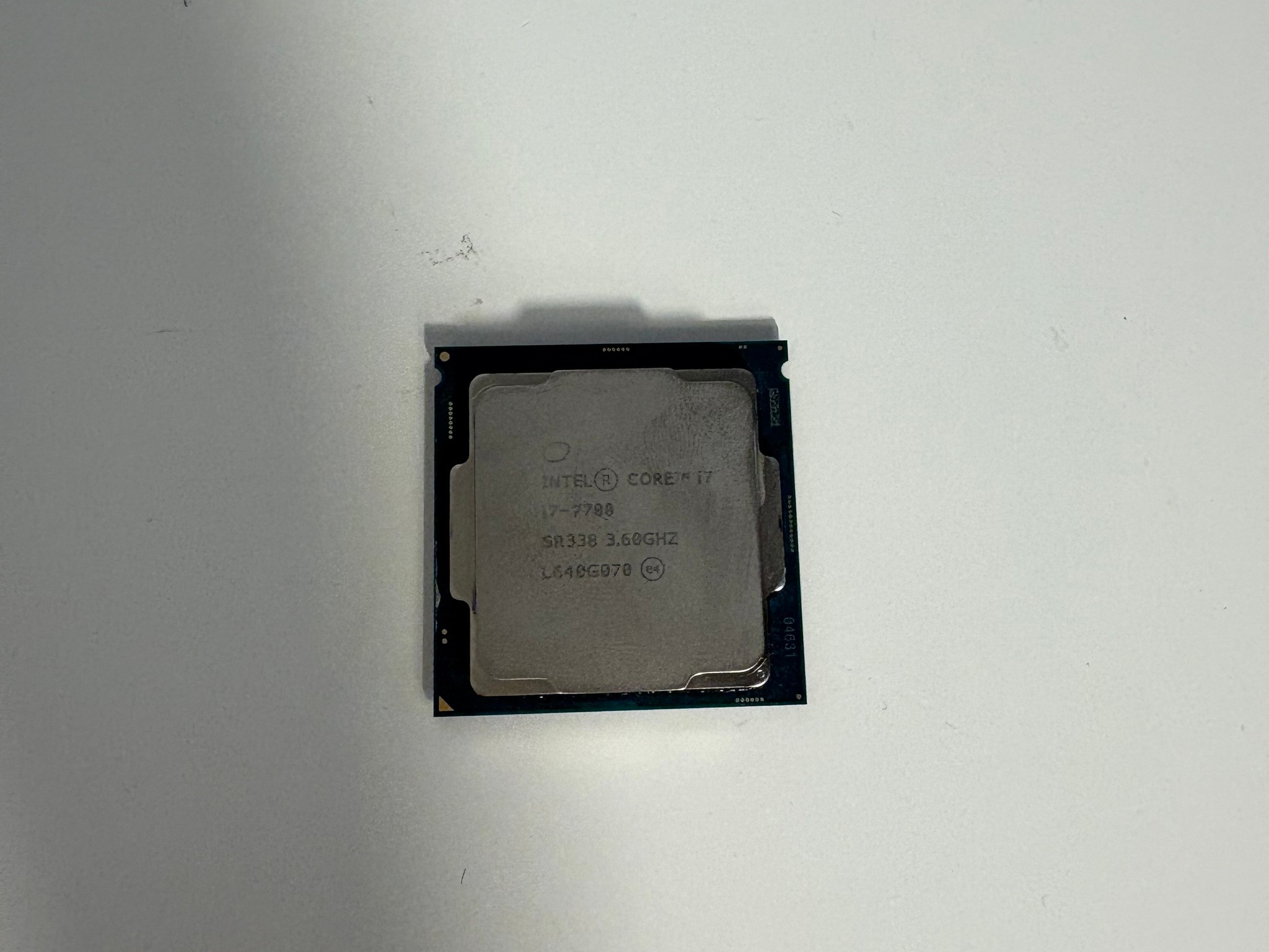 Intel Core i7 7700 (4 Cores, 8 Threads)
