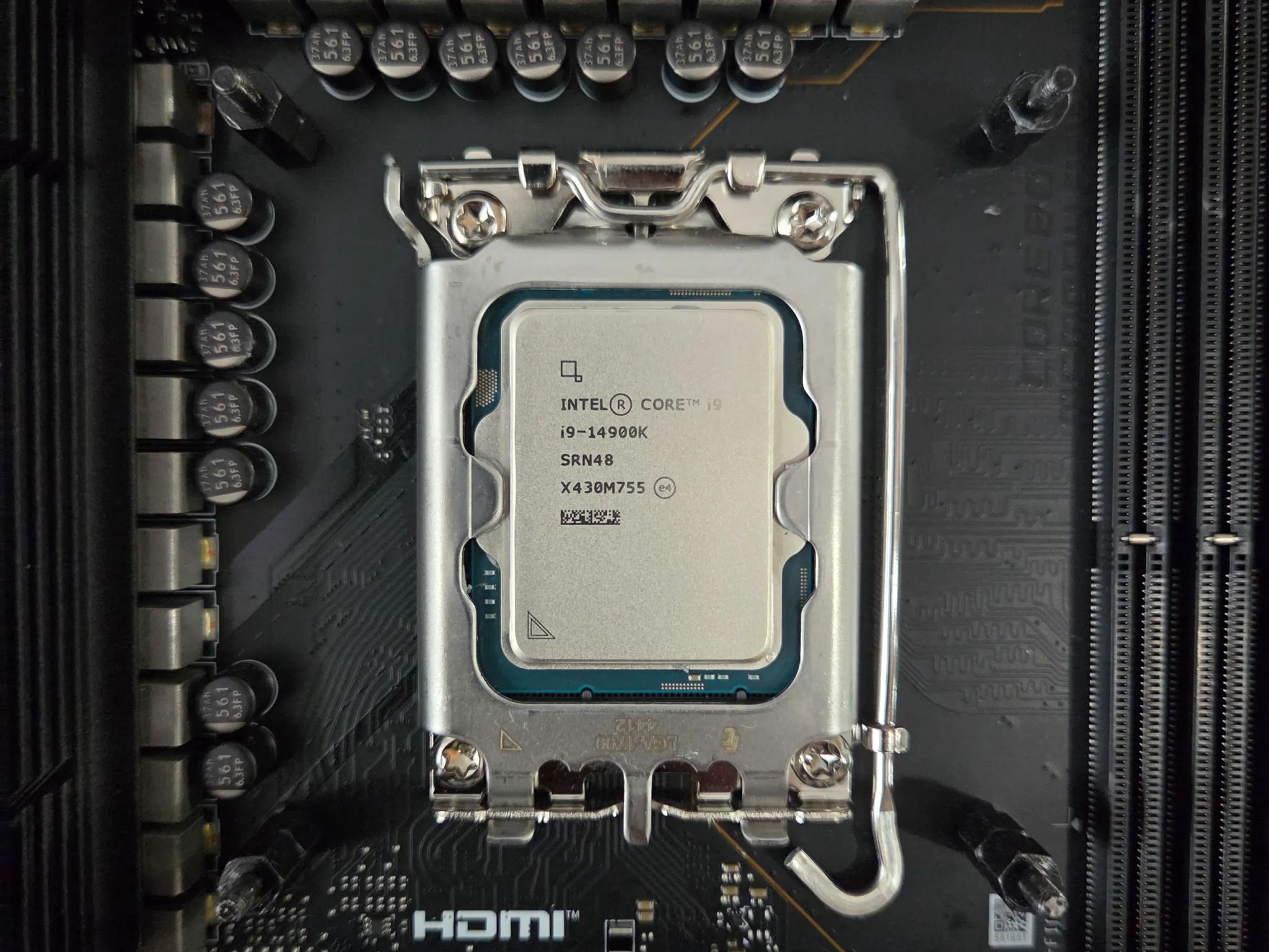 MSI Carbon Wifi 2 Z790 / i9 14900K Combo ( Like New )