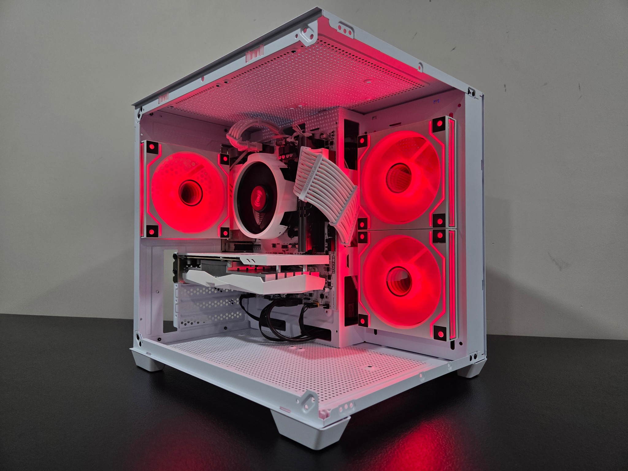 "THE ICE CUBE" Beautiful White Gaming PC | RTX 3050 | RYZEN 5 3600 | 16GB DDR4 RAM |