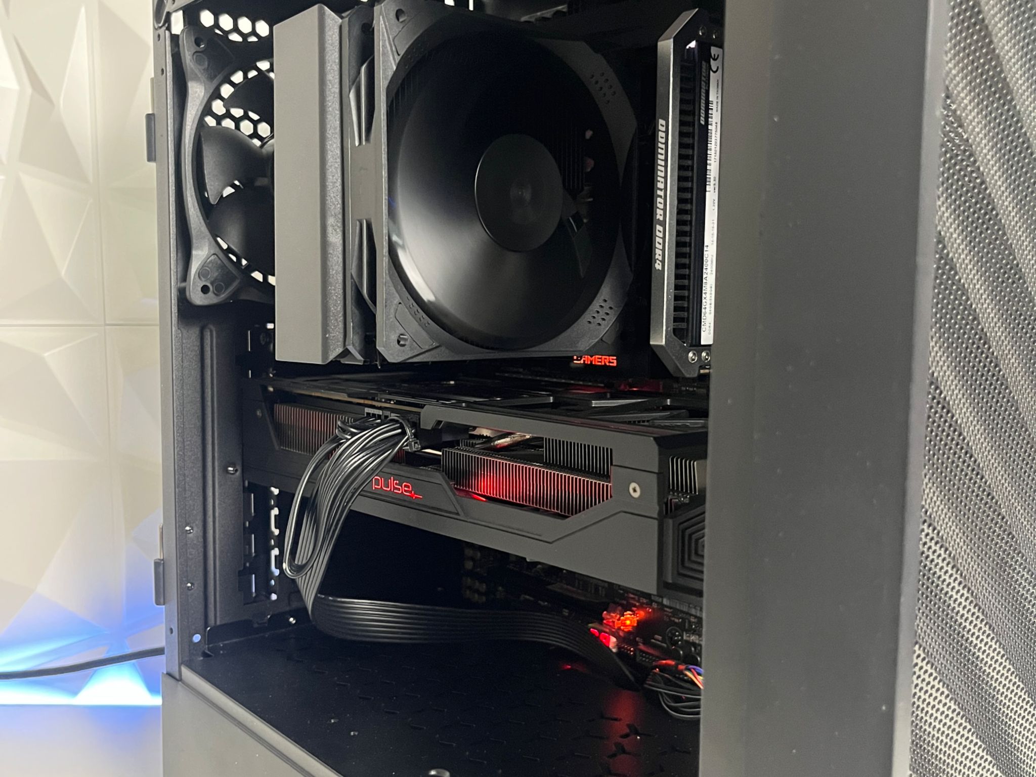 ⚫️⚫️ | i7 6850K + RX Vega 56 8GB | 16GB | WiFi & BT INCLUDED